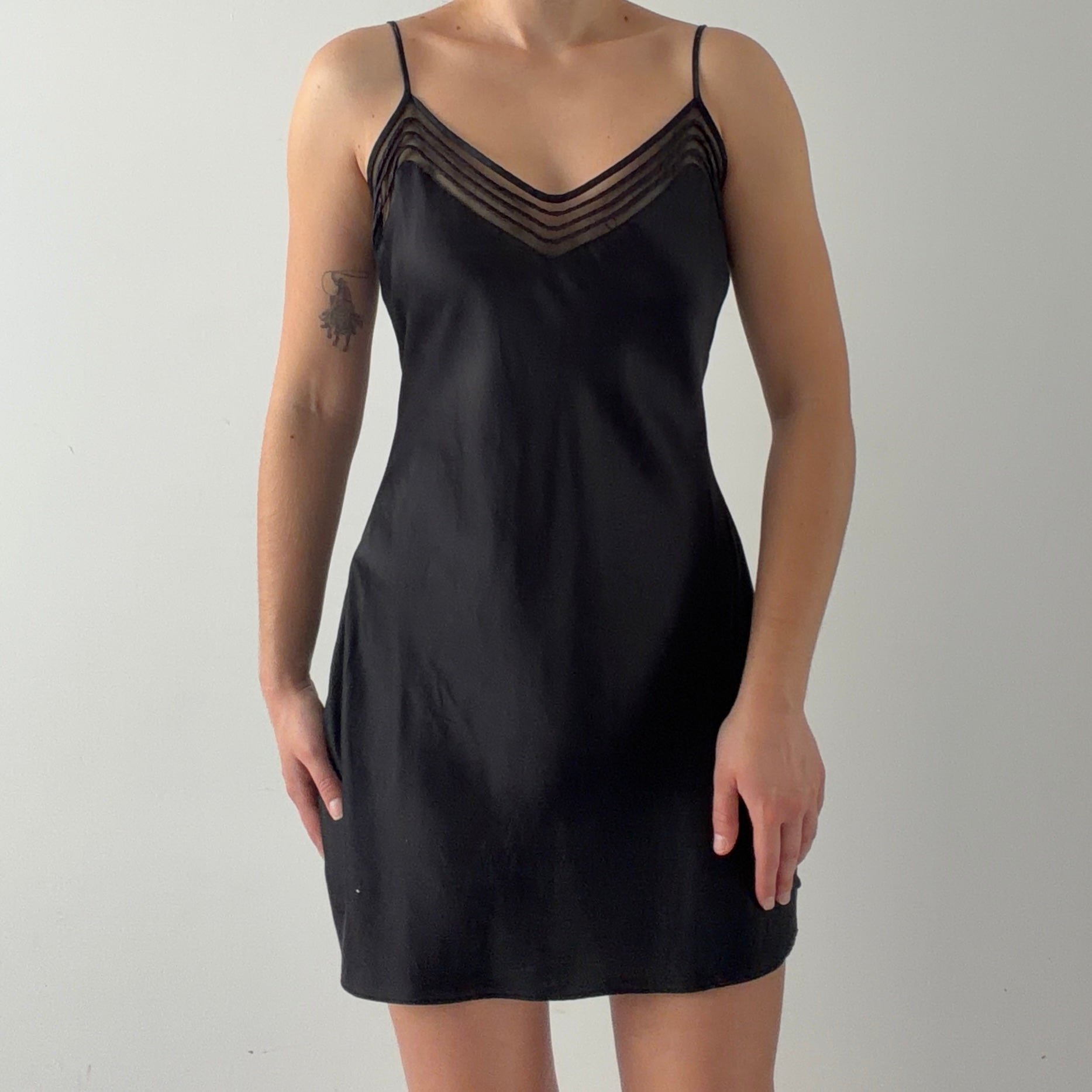 2001 Victoria's Secret Silk Slip | M