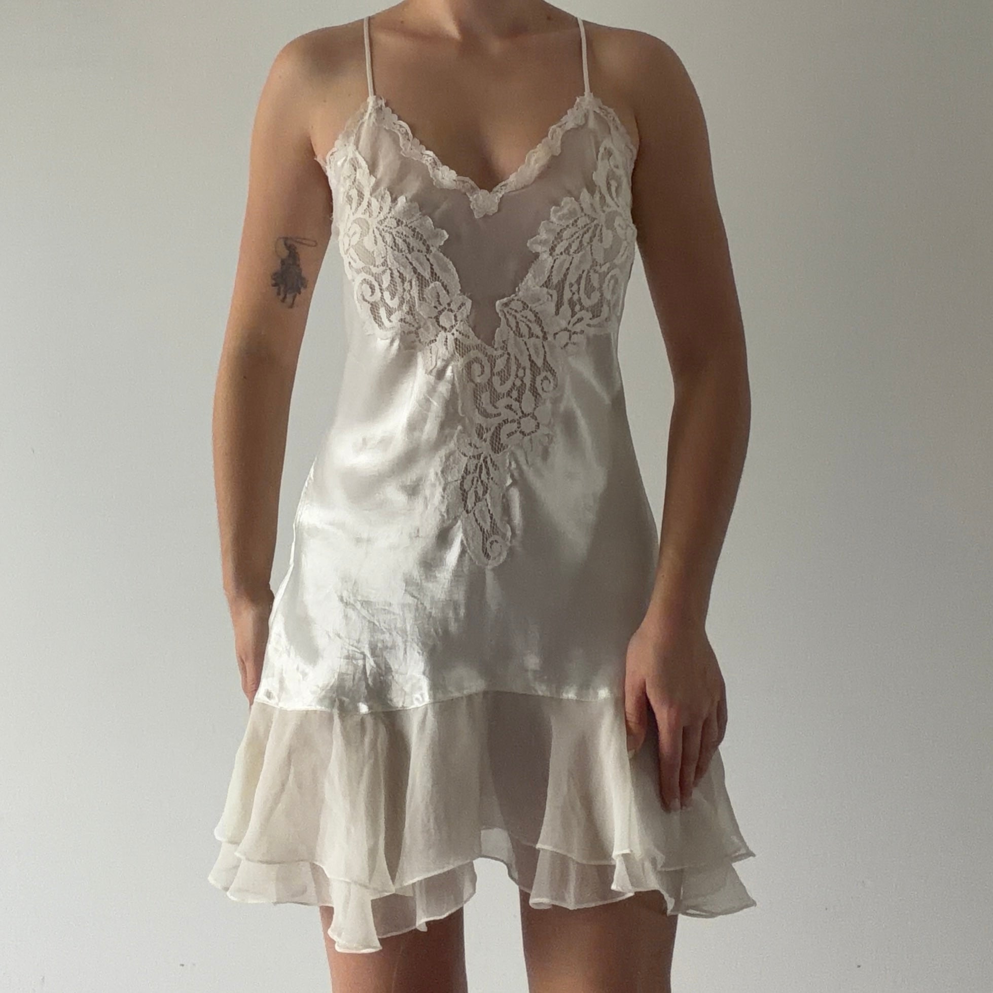 Potpourri Lace Ruffle Mini Dress | M