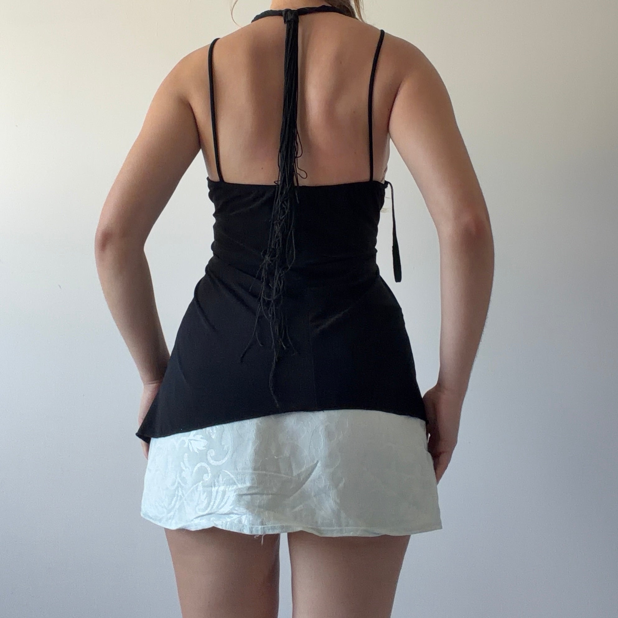 153 Halter Top | L