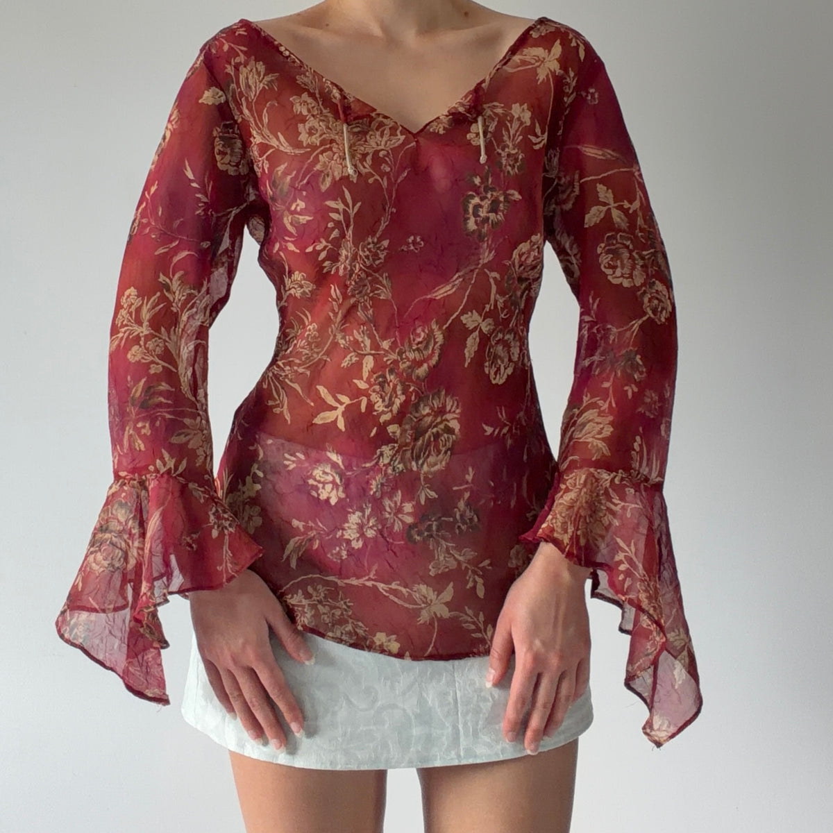 Star City Bell Sleeve Ruffle Top | M