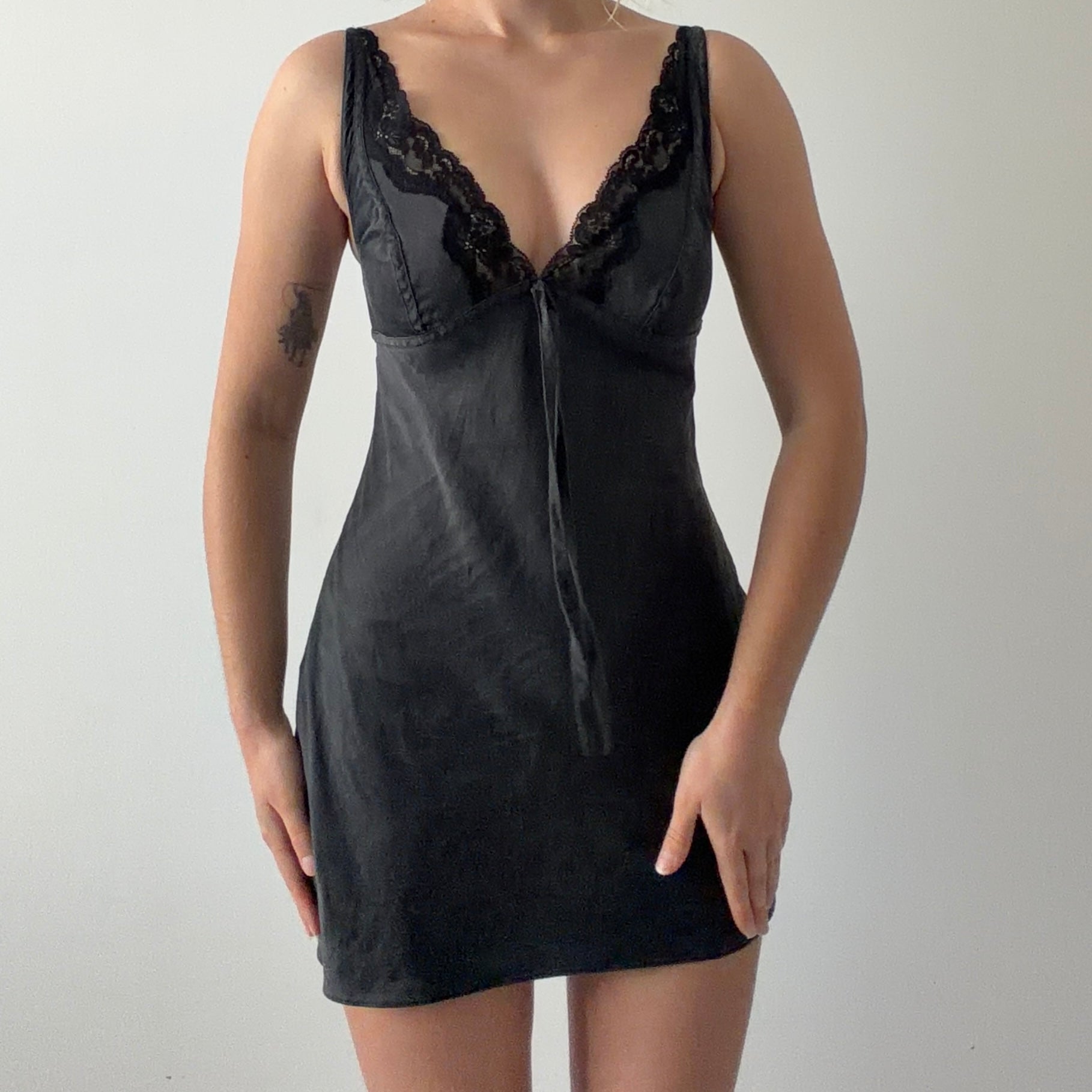 03' Victoria's Secret Silk Slip | S
