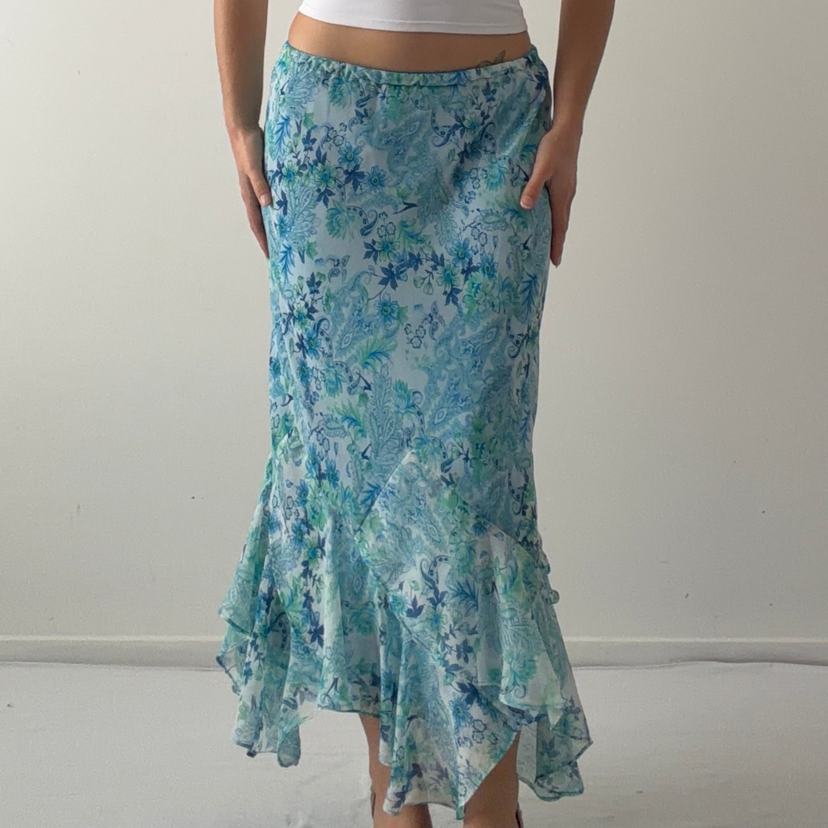 Paisley Ruffle Midi Skirt | M