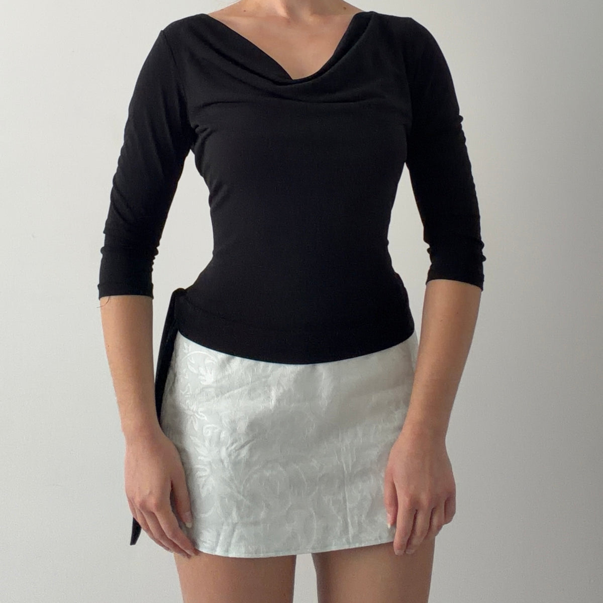 Iz Byer Cowl Top | M-L
