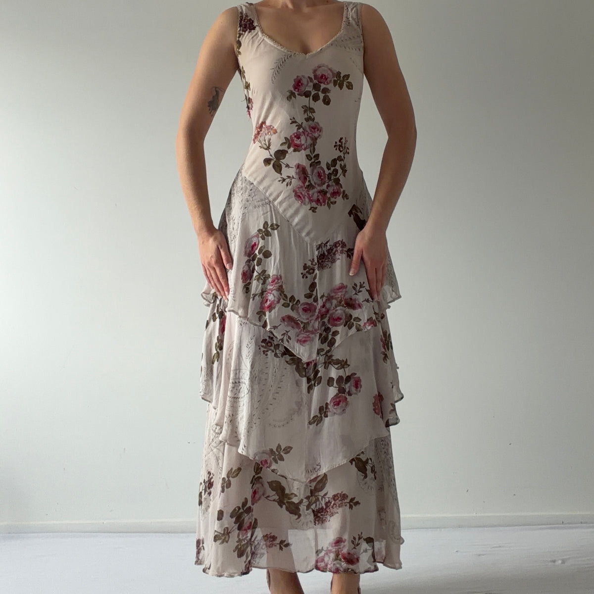 Majick Floral Ruffle Dress | L