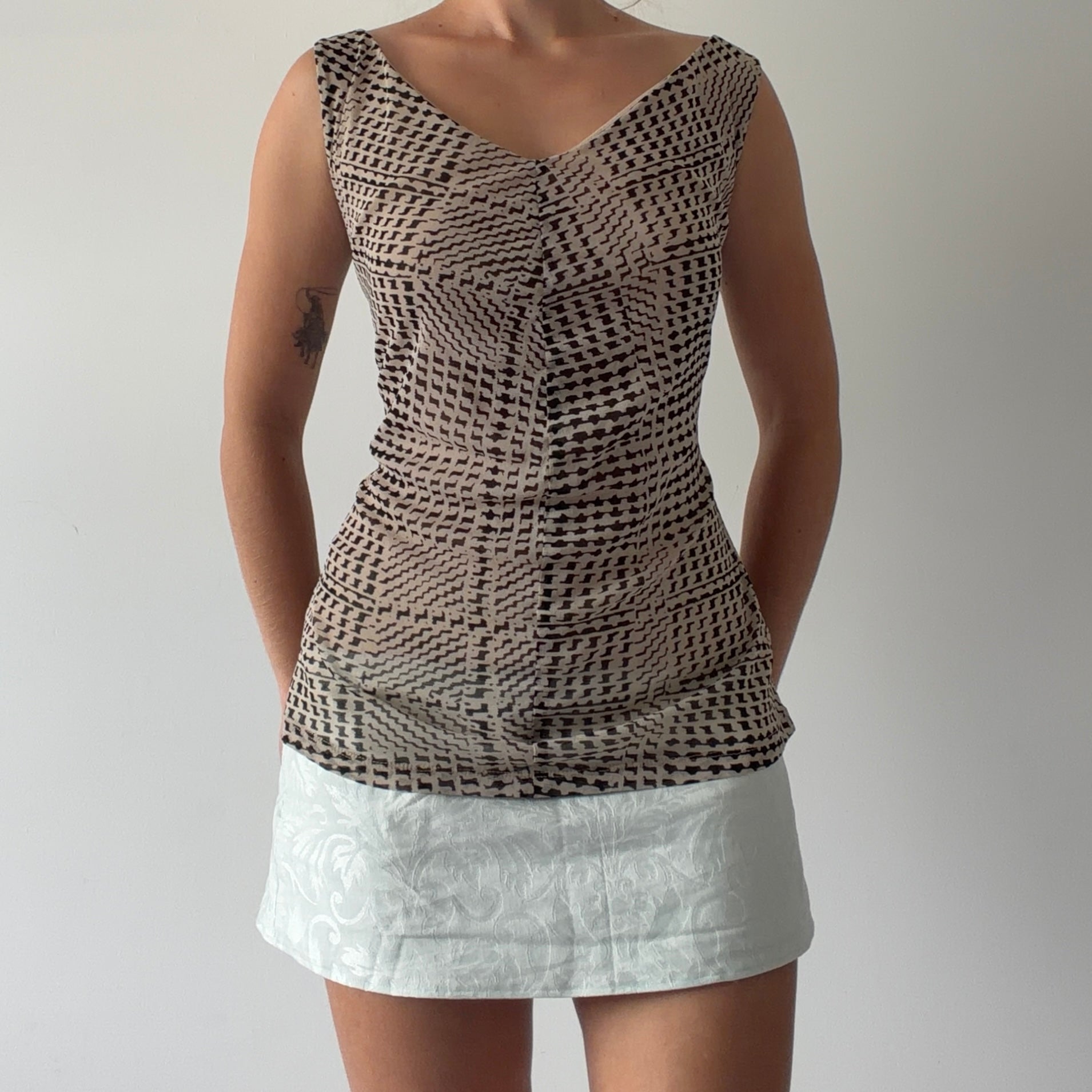 New York & Company Mesh top | 10-12