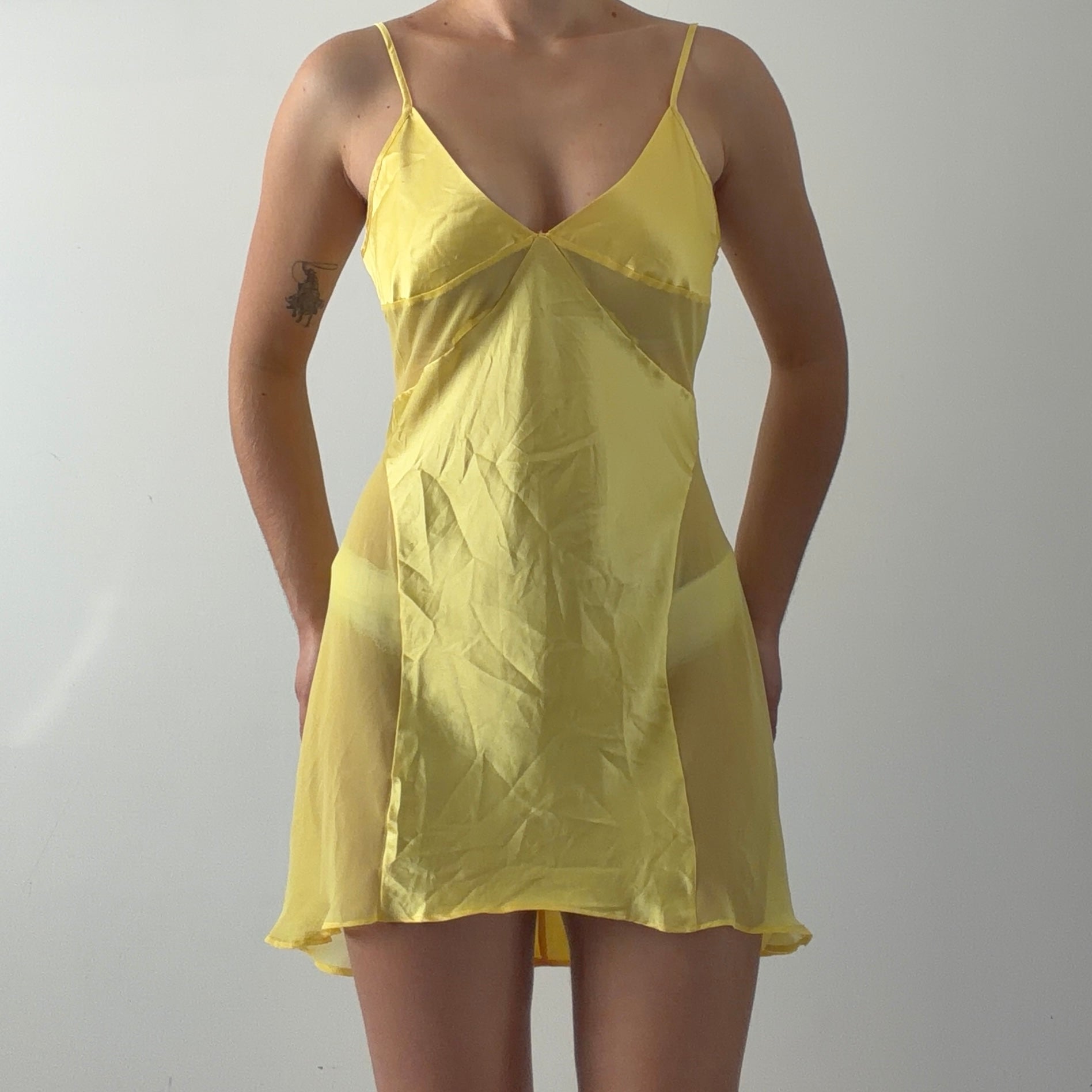 04 Victoria's Secret Mini Slip Dress | S