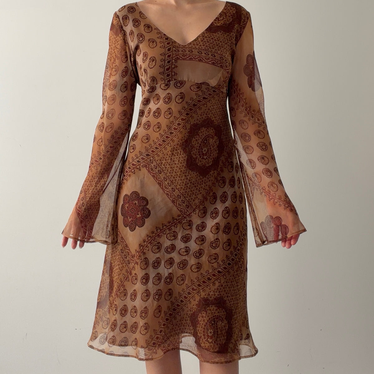 Mica Bell Sleeve Midi Dress | L