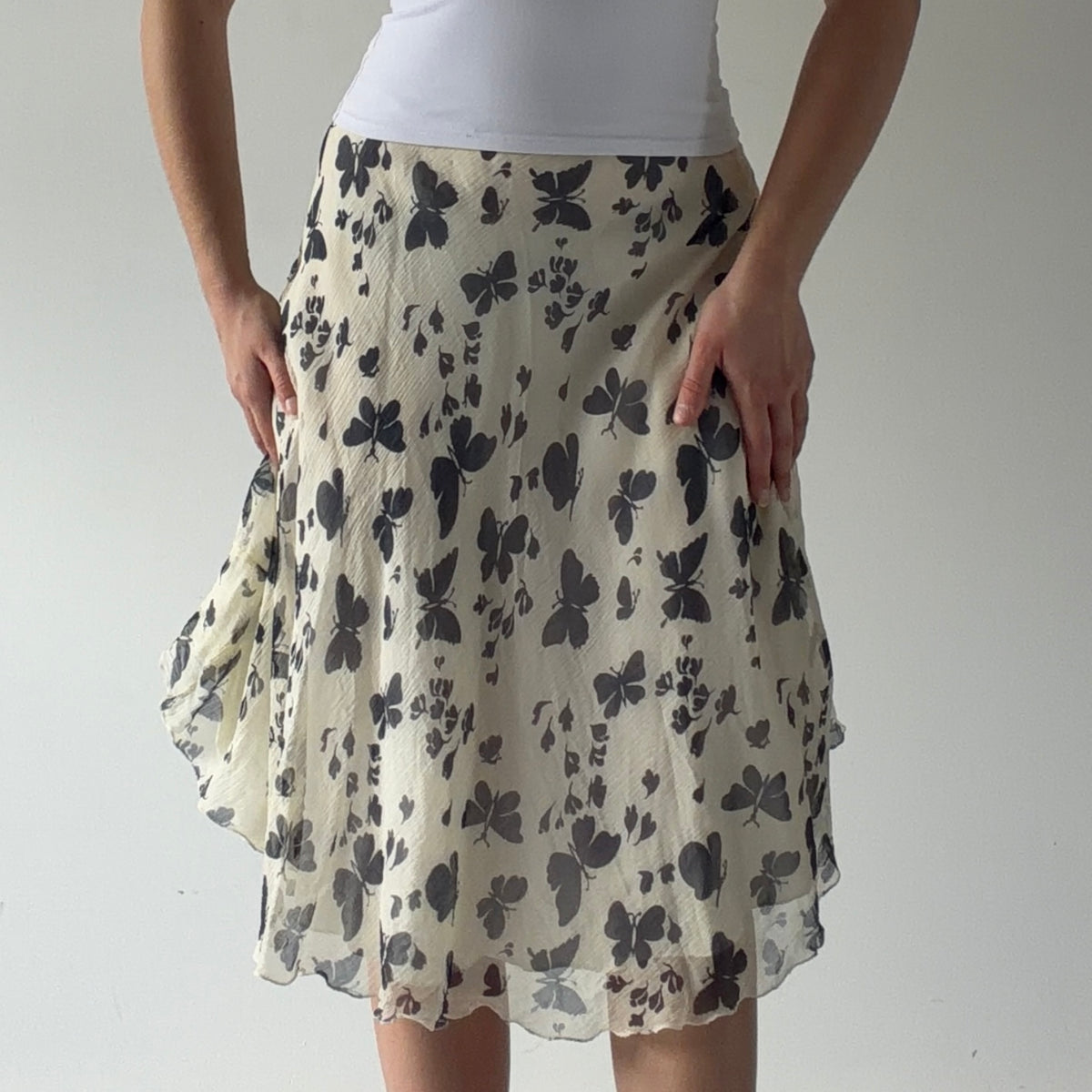 Ilyse Hart Silk Butterfly skirt | XS
