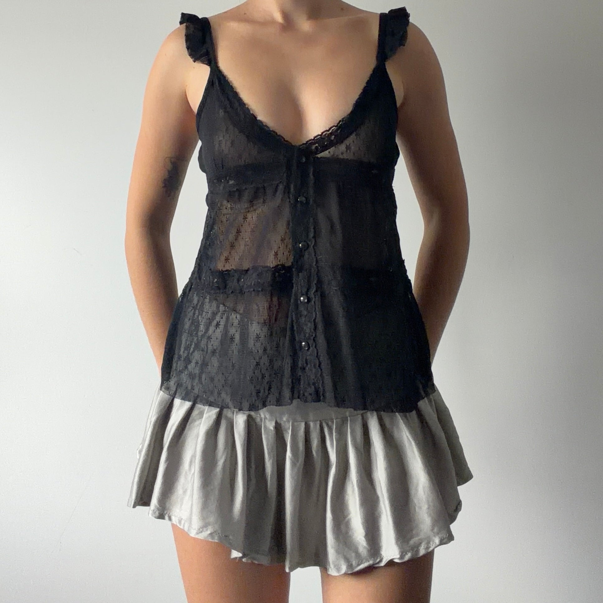 Regard Caressant Lace Top | 8-10