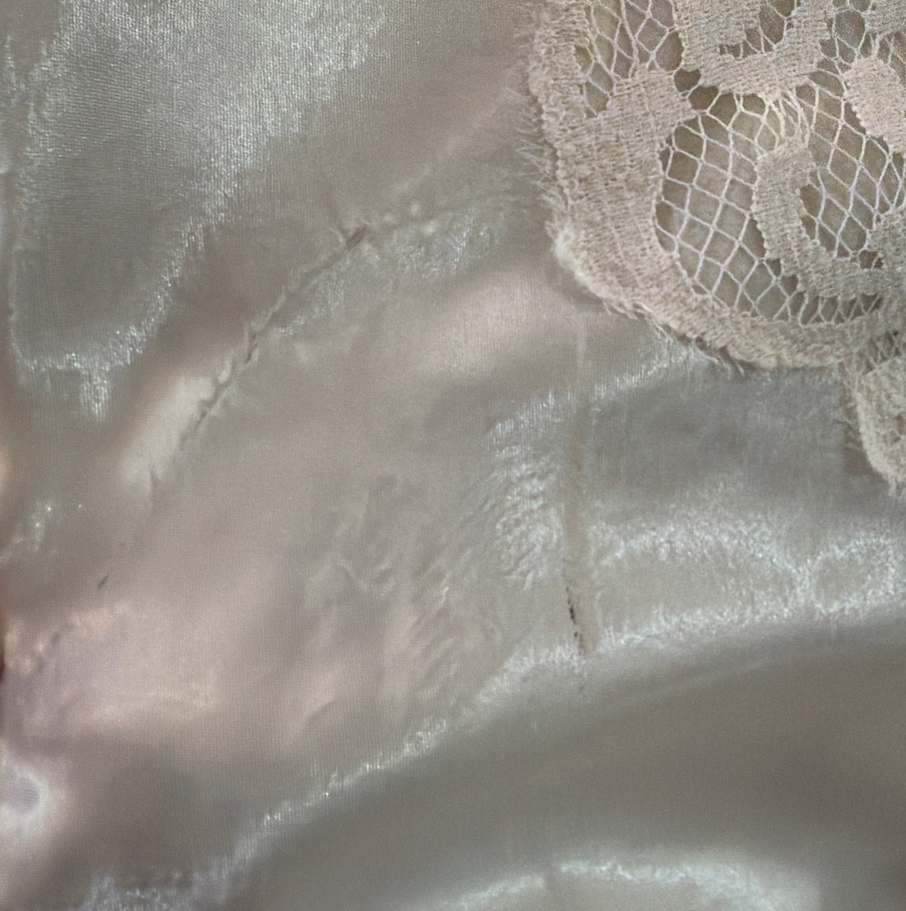 Potpourri Lace Ruffle Mini Dress | M