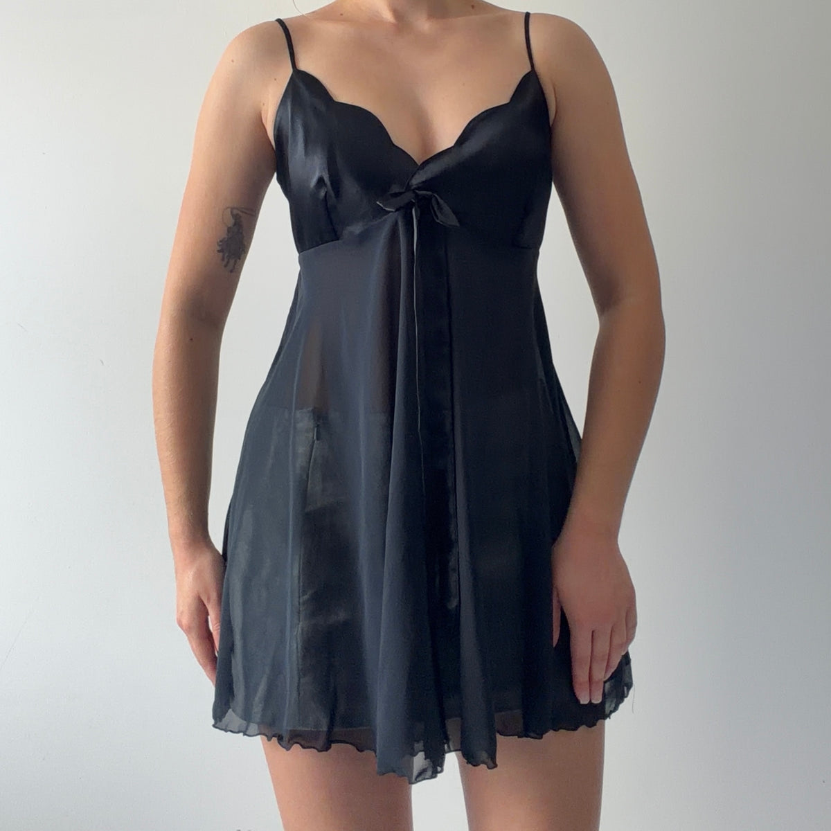 96' Victoria's Secret Bow Slip | M