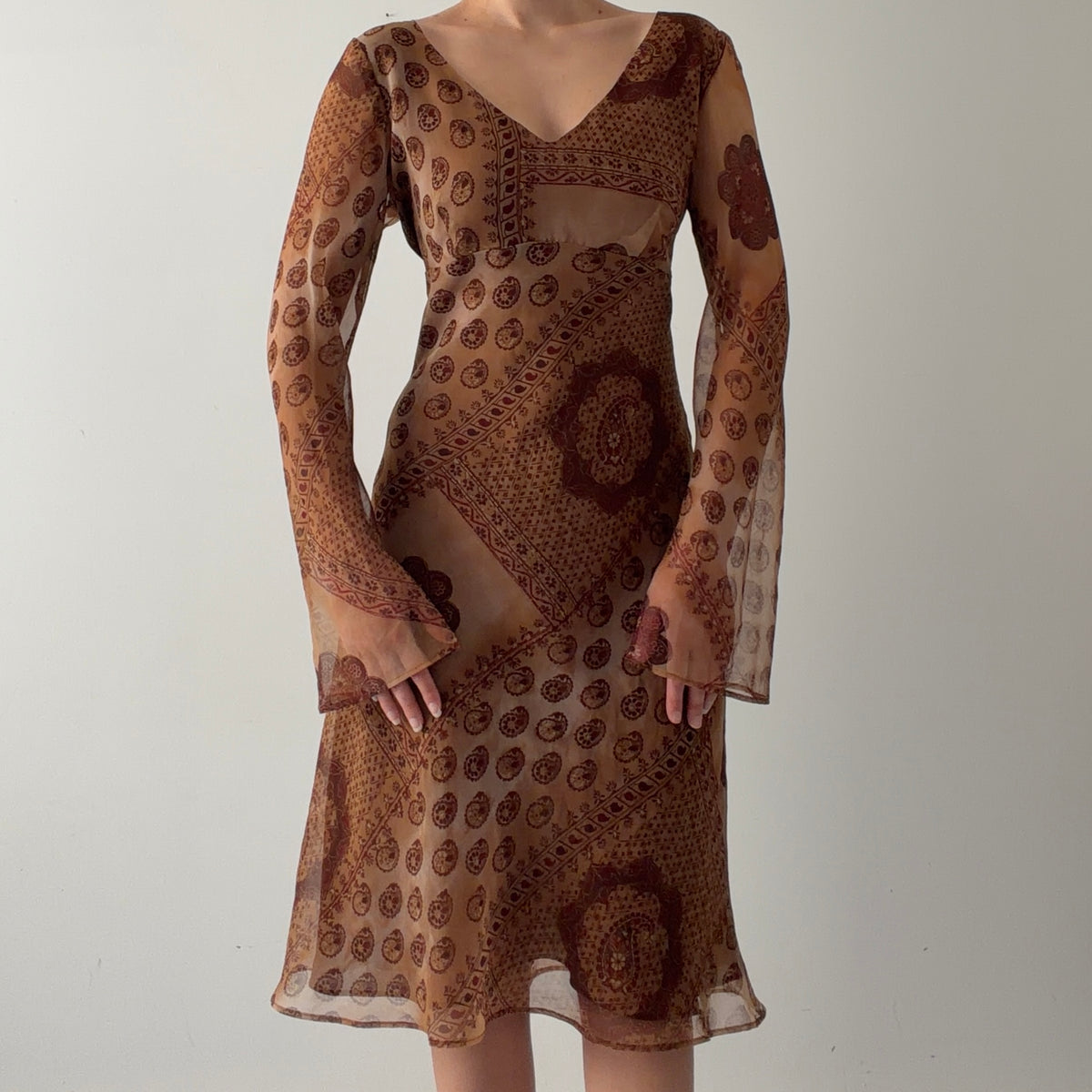 Mica Bell Sleeve Midi Dress | L