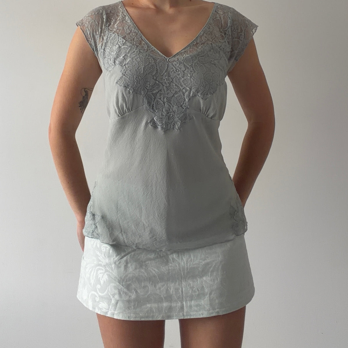 Express Silk Lace Top | L