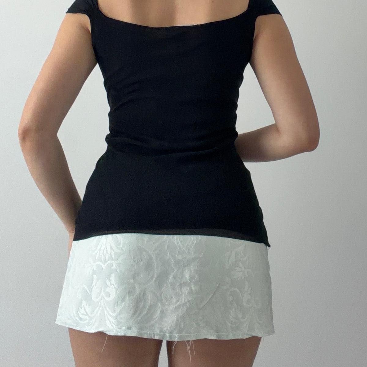 White House | Black Market Mesh Cami | L
