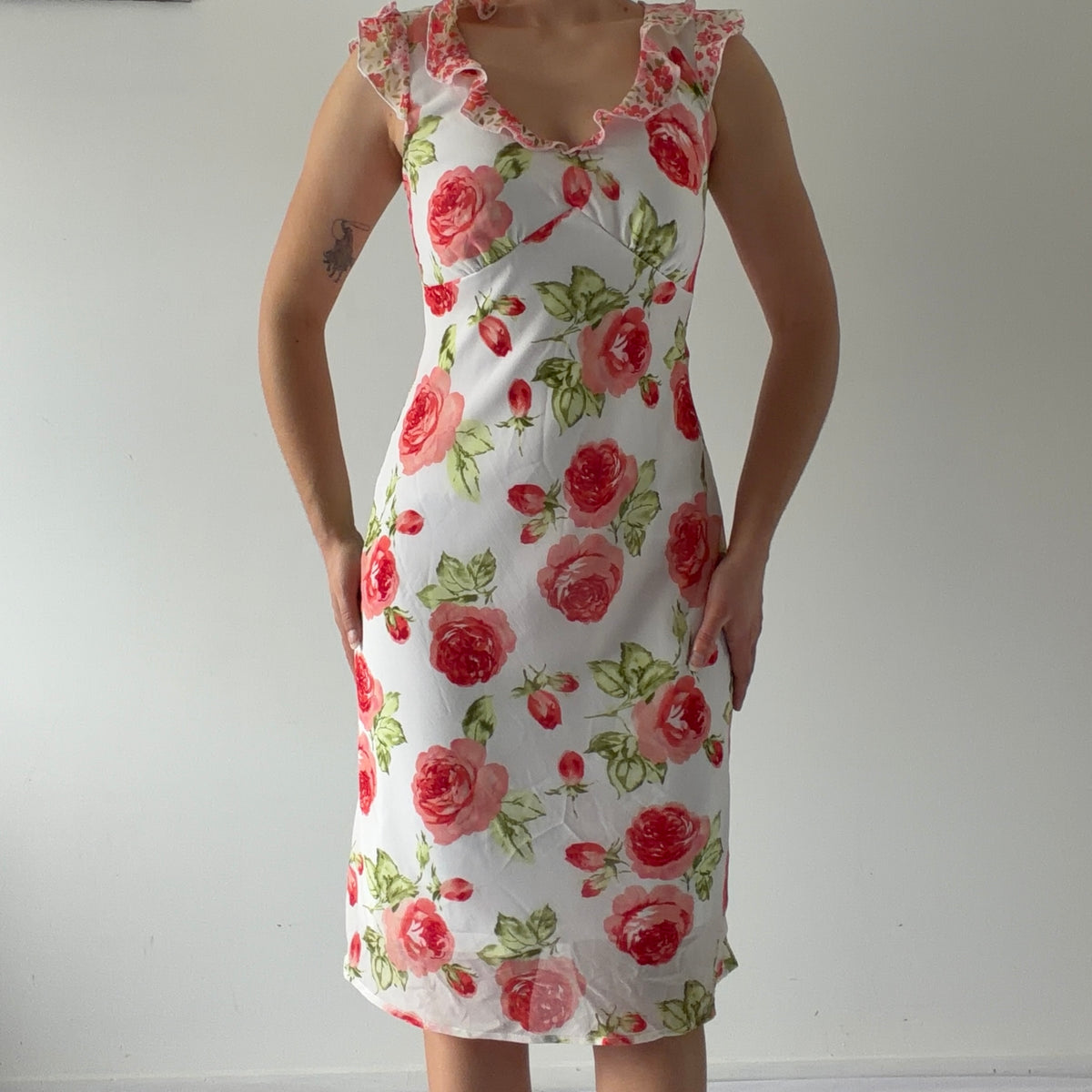 My Michelle Rose Midi Dress | S