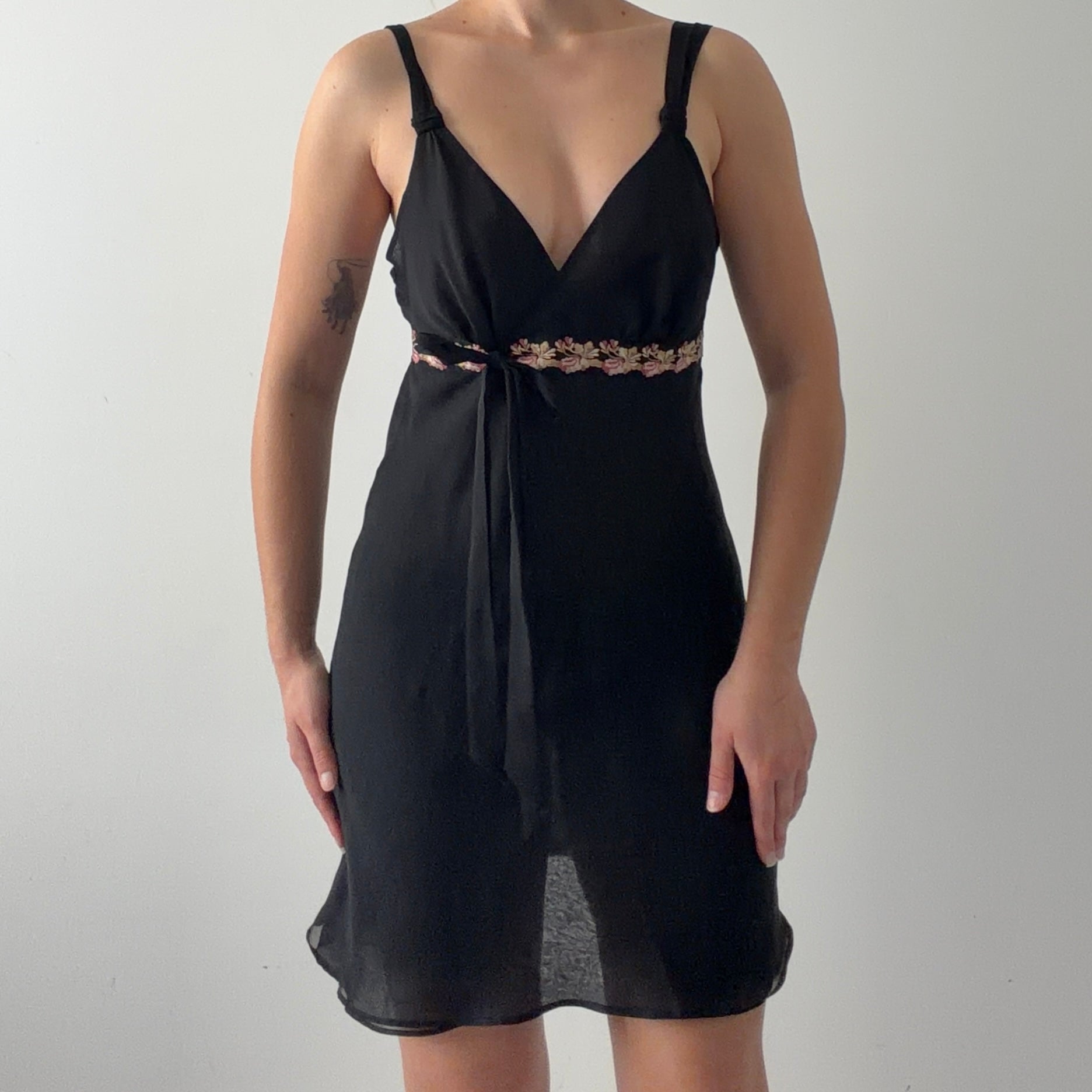 Darjeeling Embroidered Slip Dress | M