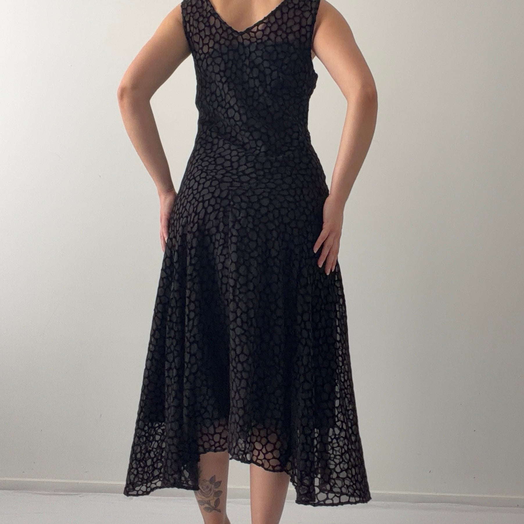Vision Apparel Velvet Burnout Dress | L