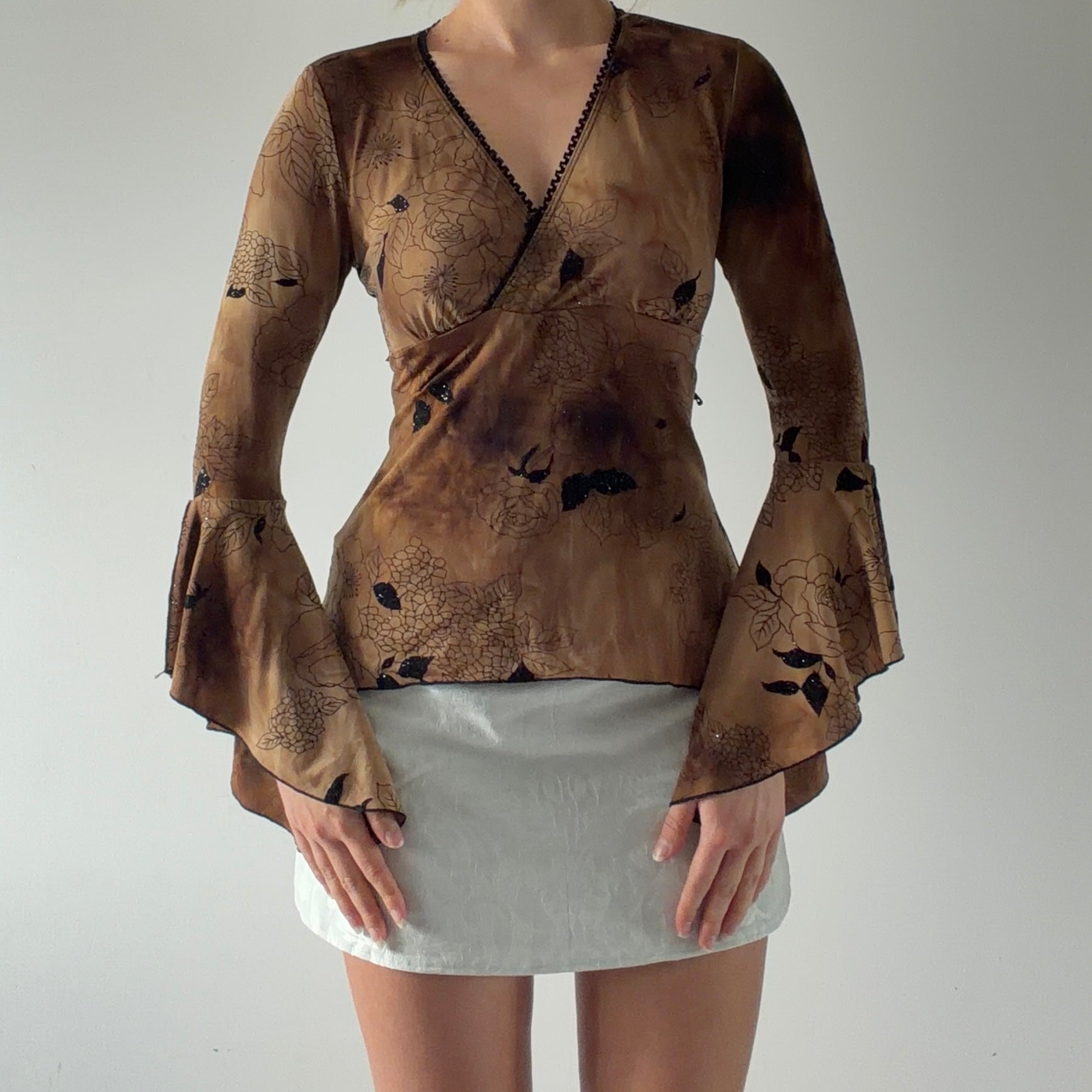 00s Forever 21 Bell Sleeve Top | M