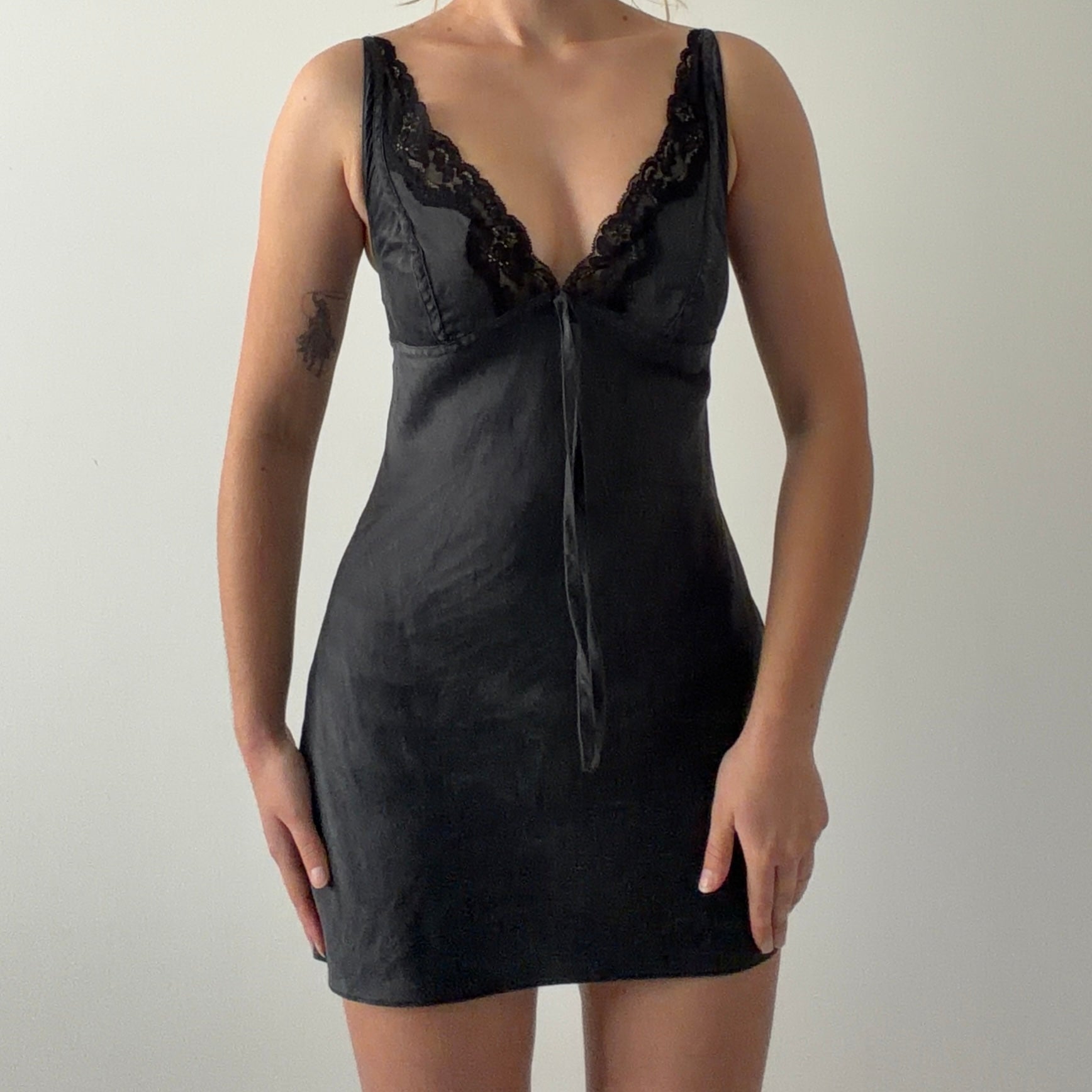03' Victoria's Secret Silk Slip | S
