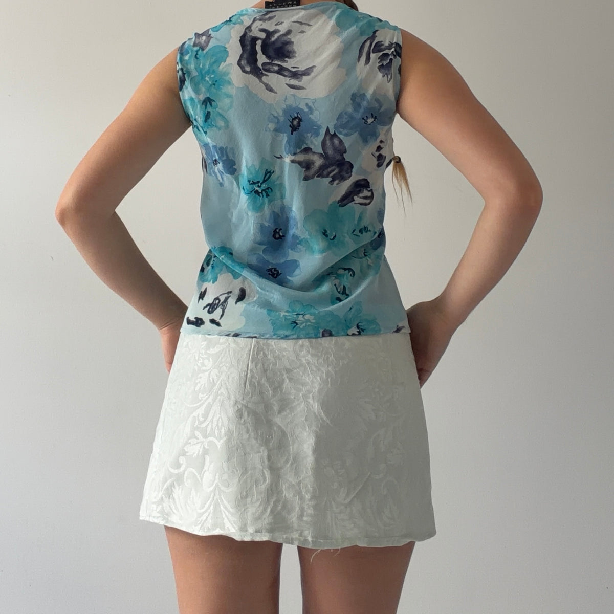 Spenser Jeremy Silk Cowl Top | L