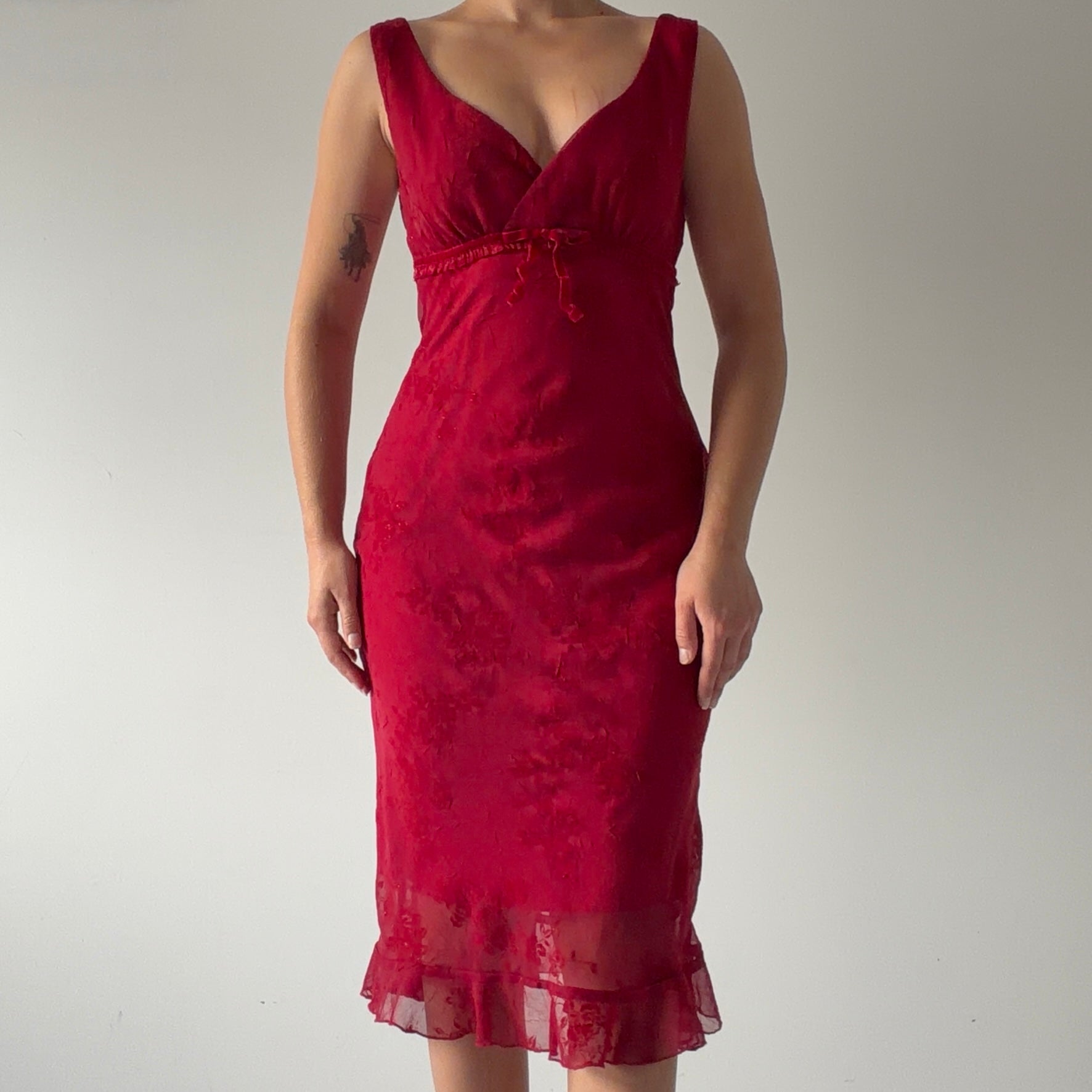 Ruby Rox Rose Midi Dress | M