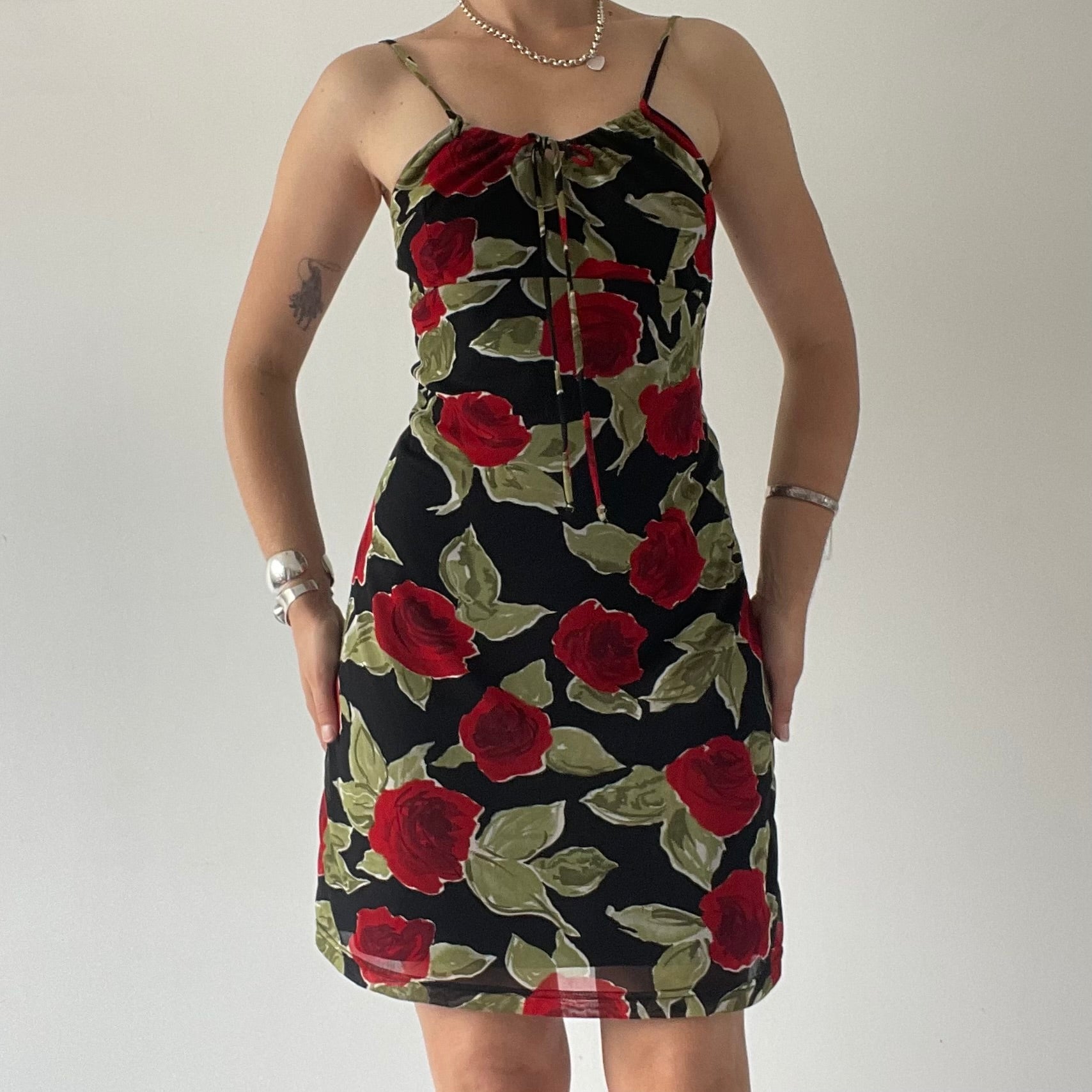 Vicky Vale Rose Midi Dress | 12-14