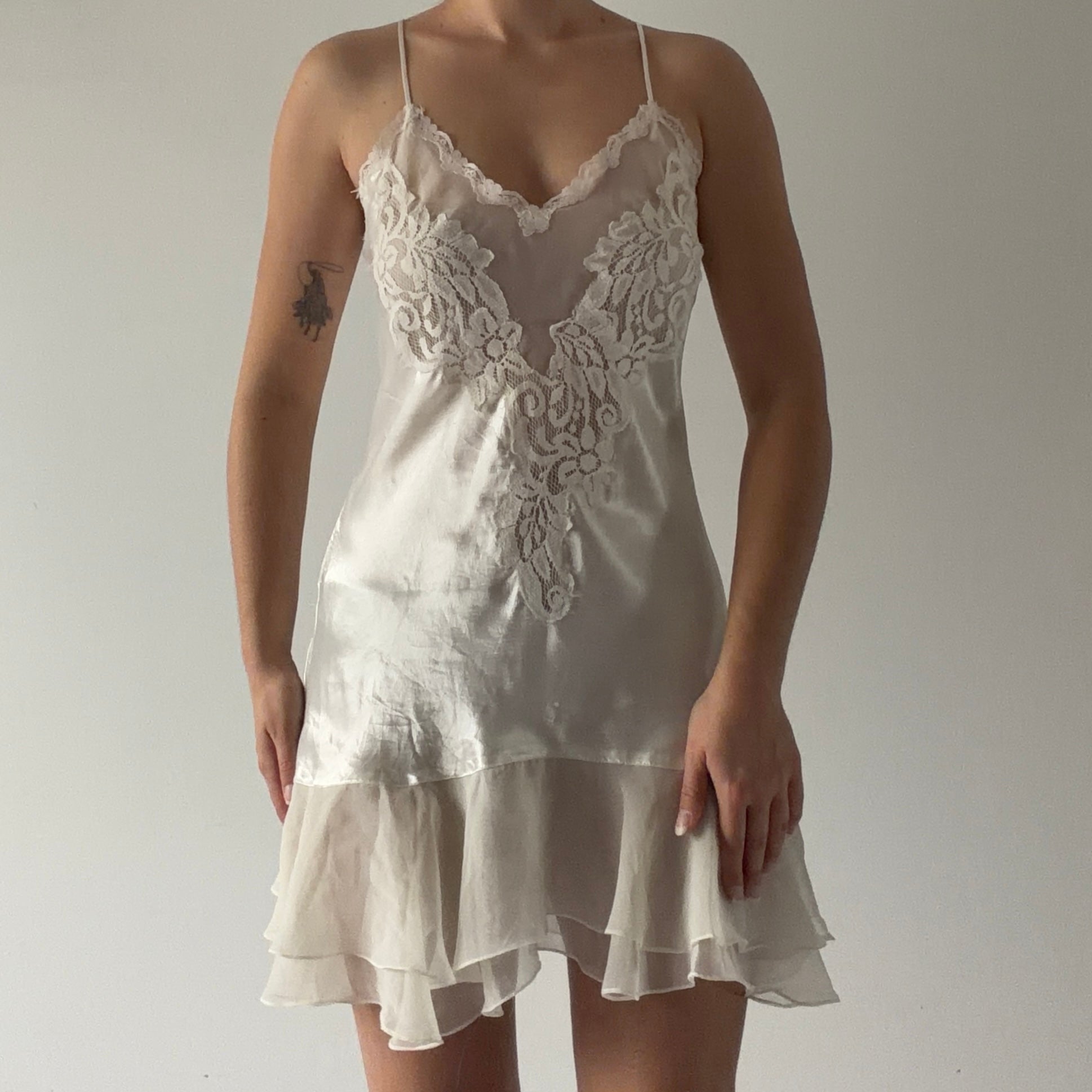 Potpourri Lace Ruffle Mini Dress | M