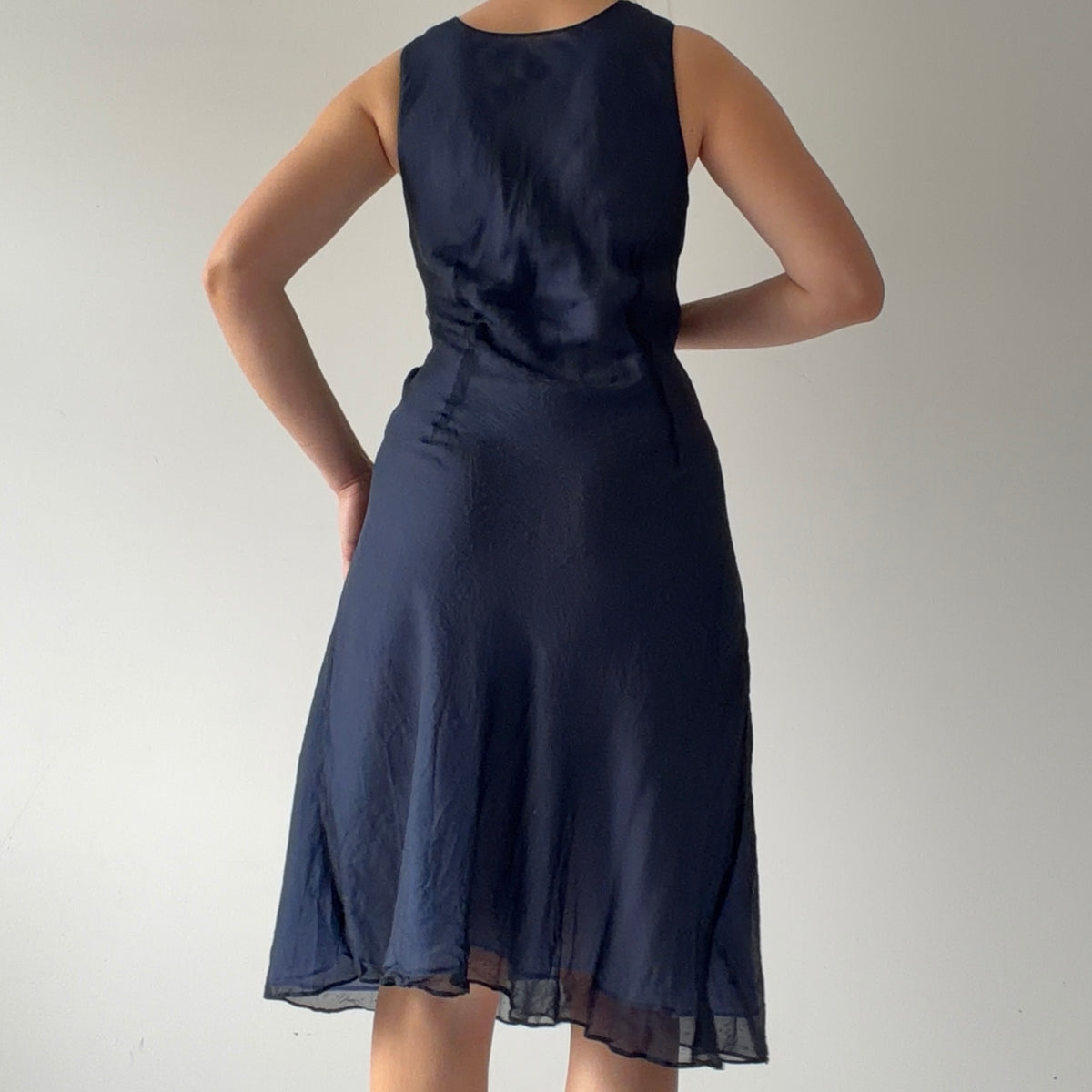 Express Silk Midi Dress | M
