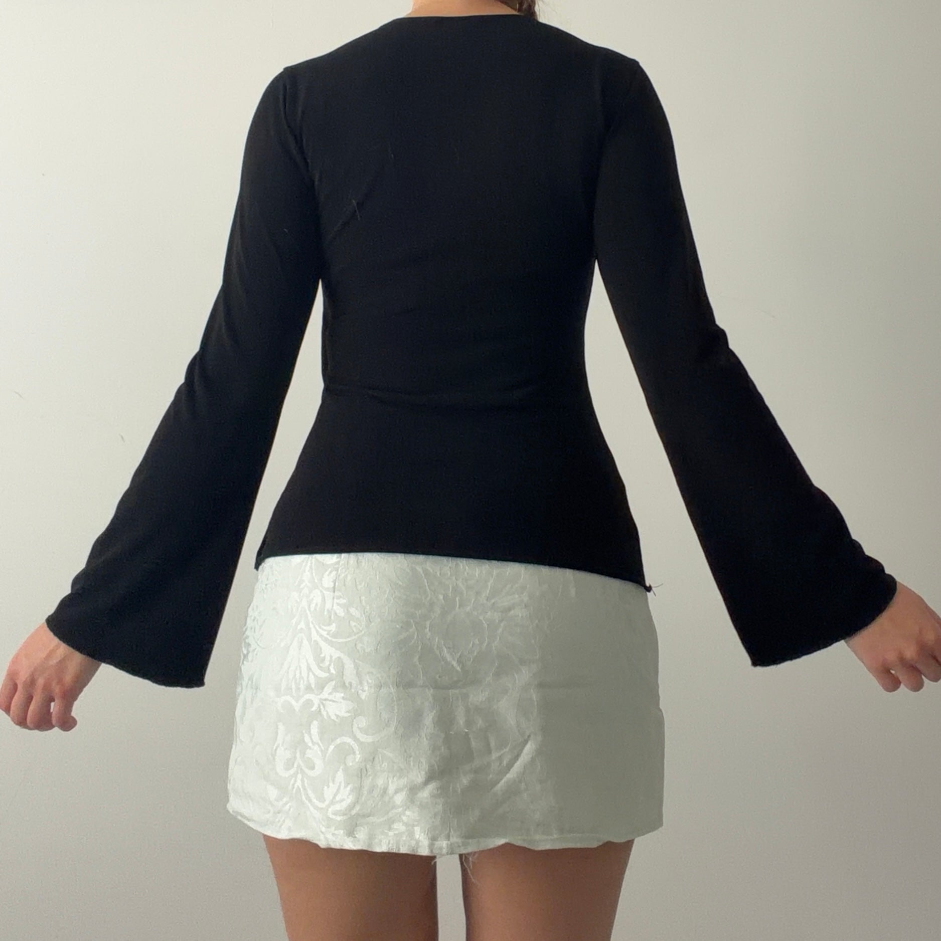 Blu Reed Bell Sleeve Ruffle Top | 8-10