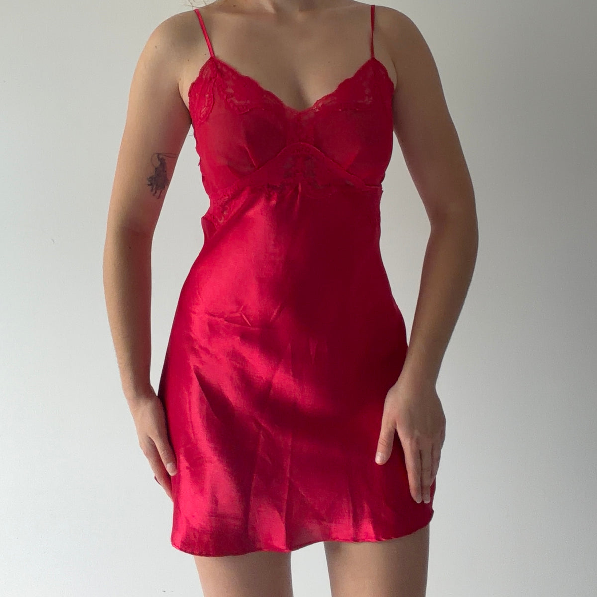 Victoria's Secret Gold label Slip | Red | S