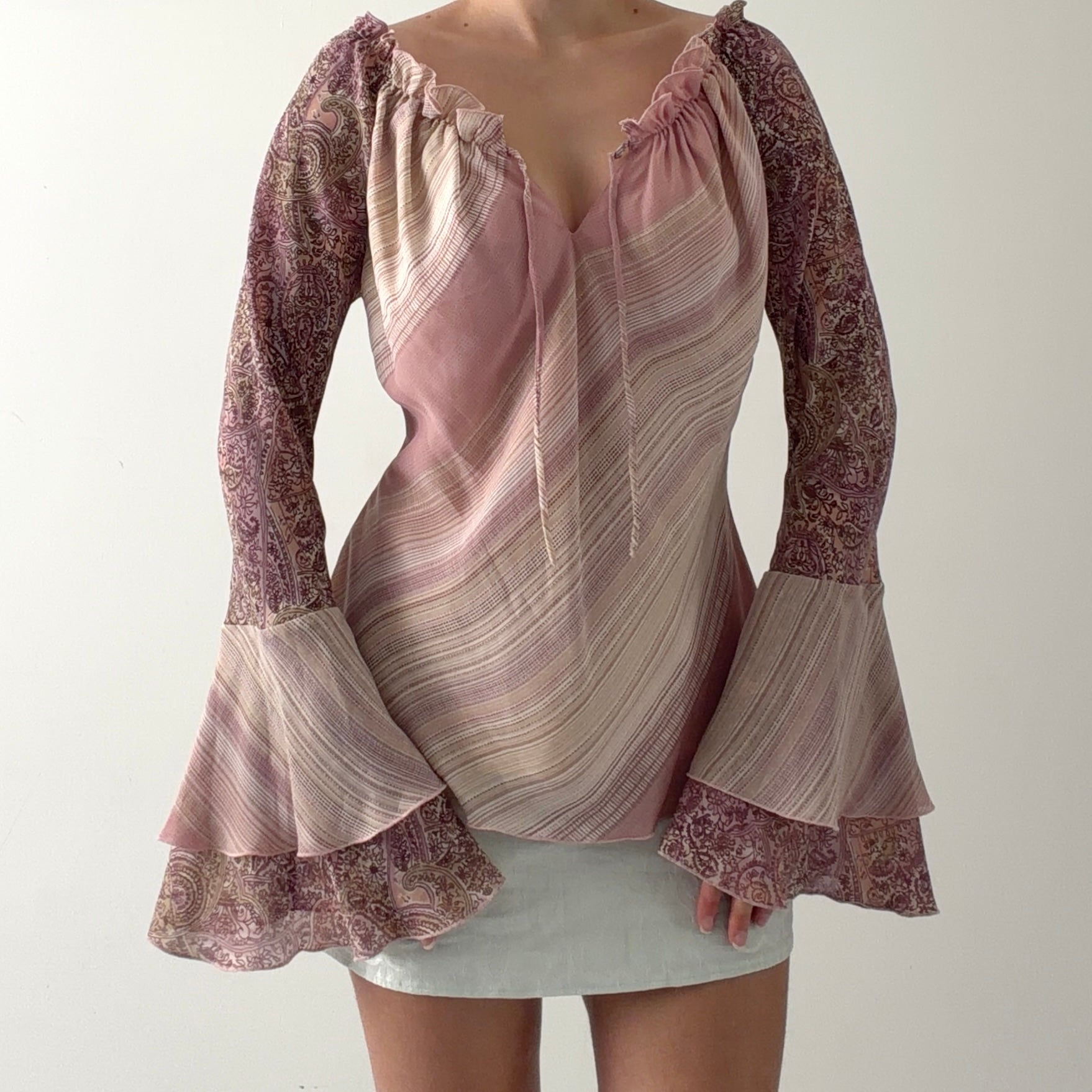 Rampage Bell Sleeve Top | L