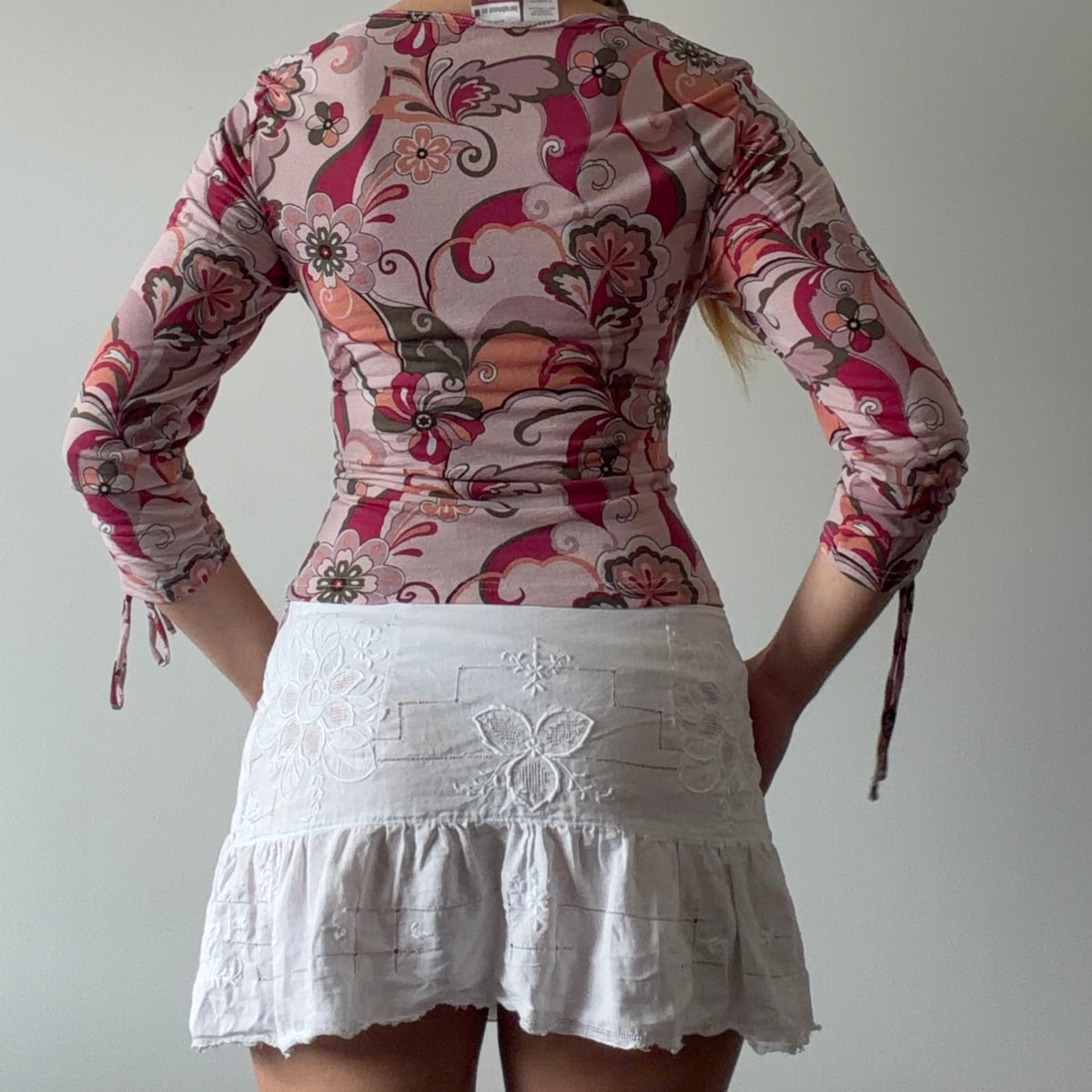 No Boundaries Floral Top | 8-10