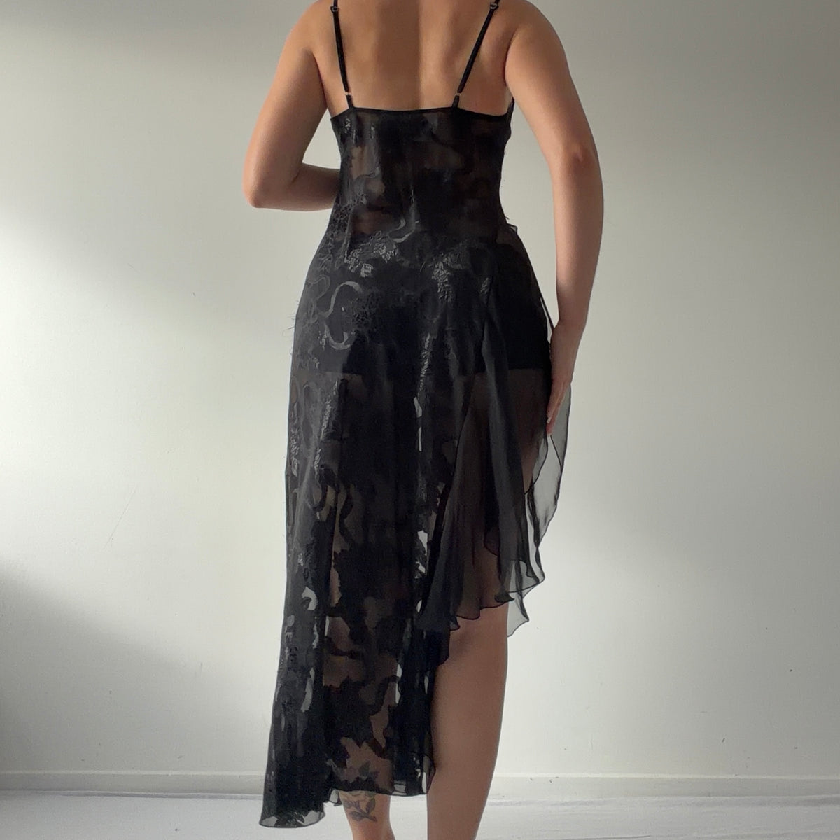 Victoria's Secret Gold Label Ruffle Burnout Midi | S