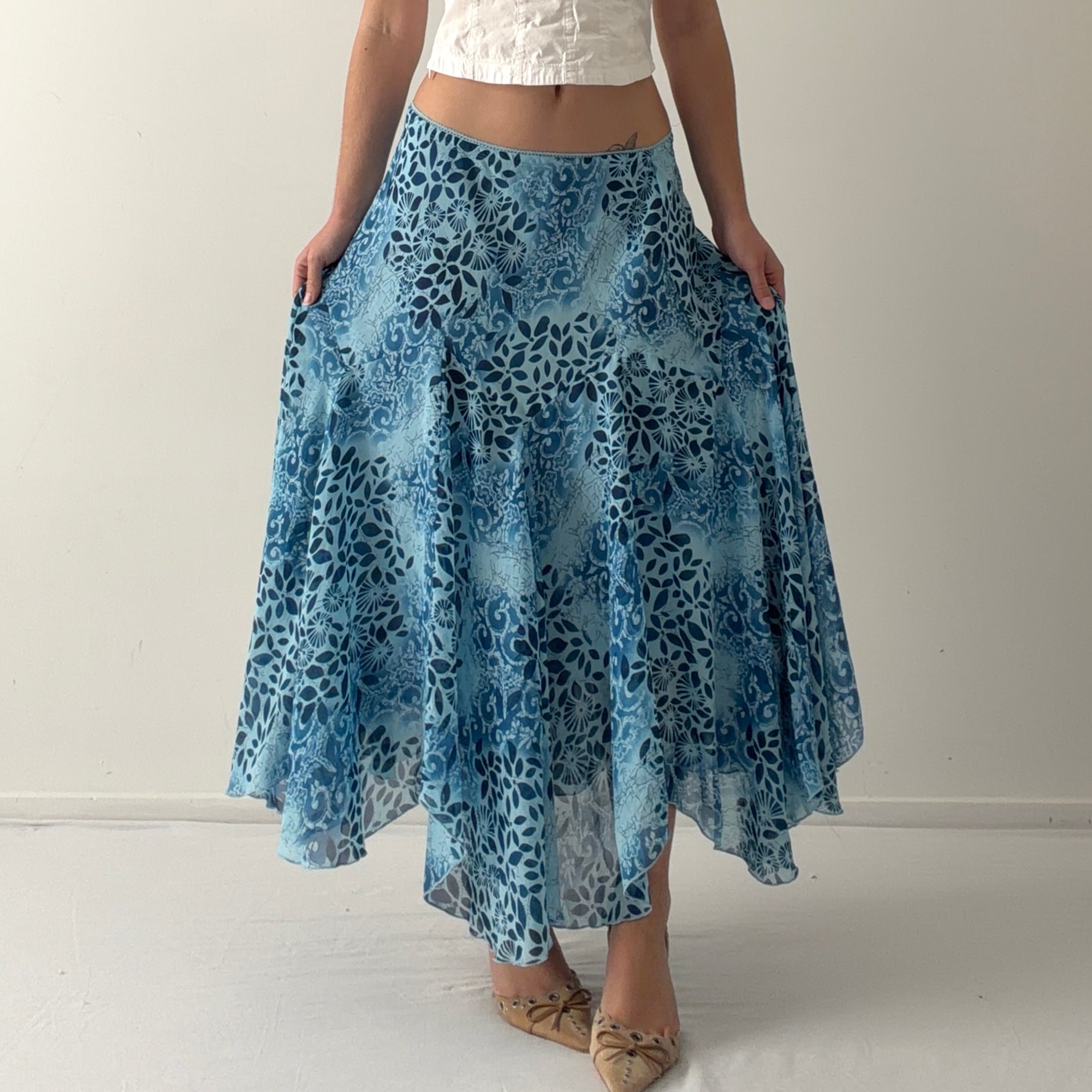 Newsworthy Asymmetric Skirt | L