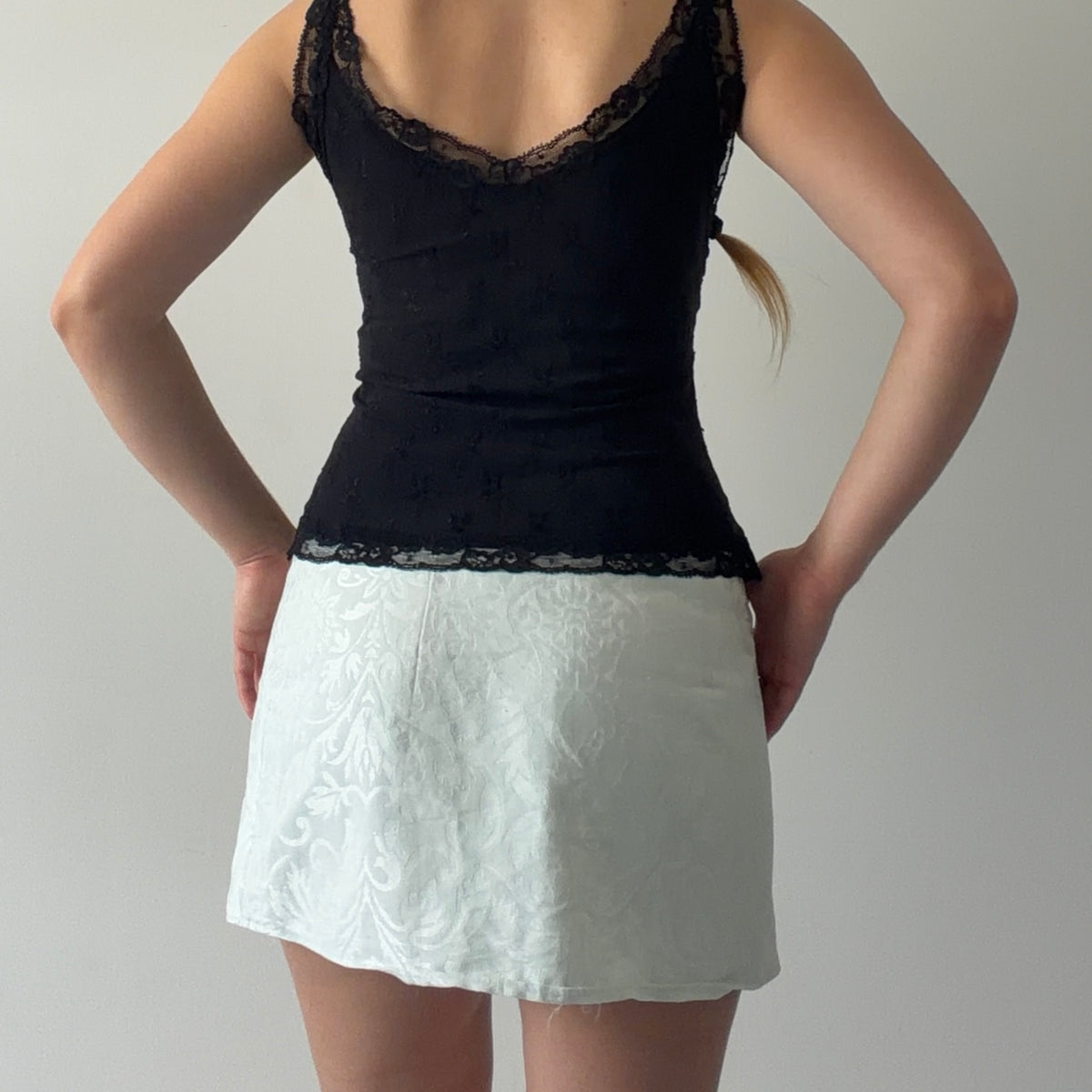 Arianne Embroidered Lace Cami | M