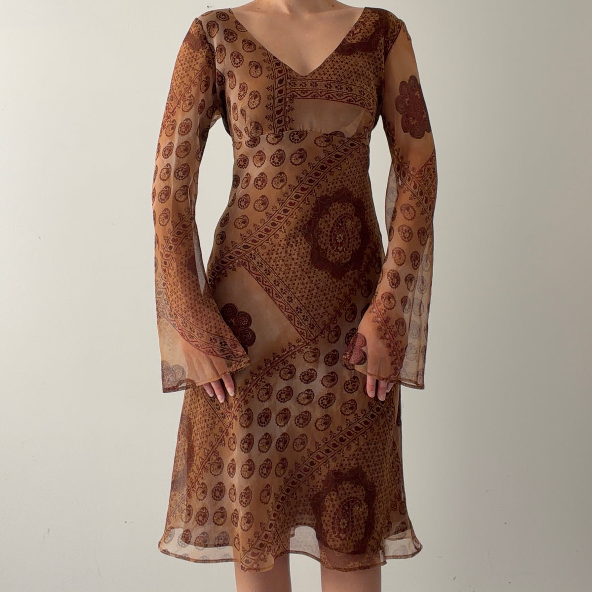 Mica Bell Sleeve Midi Dress | L