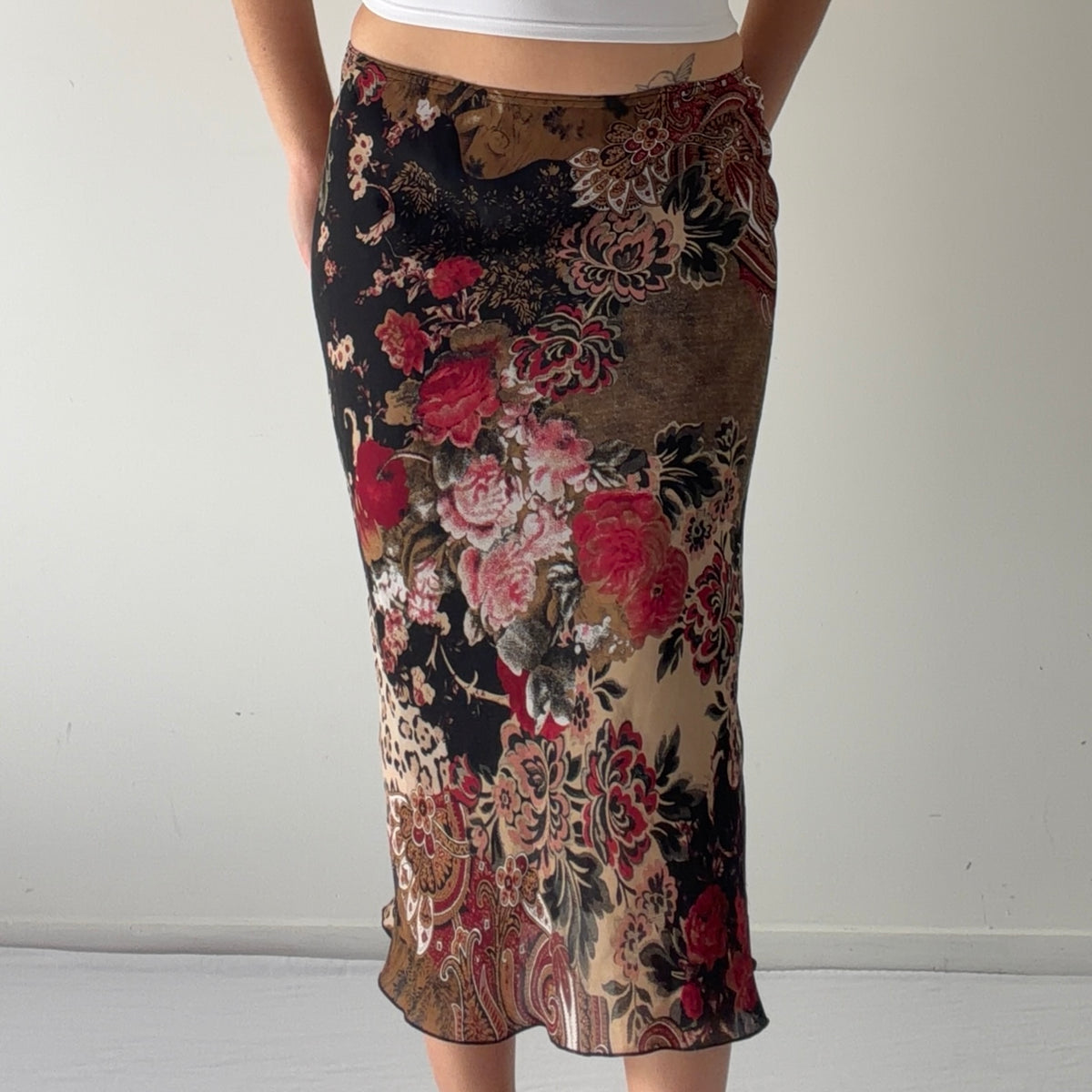 Jessica Rose Midi Skirt | L