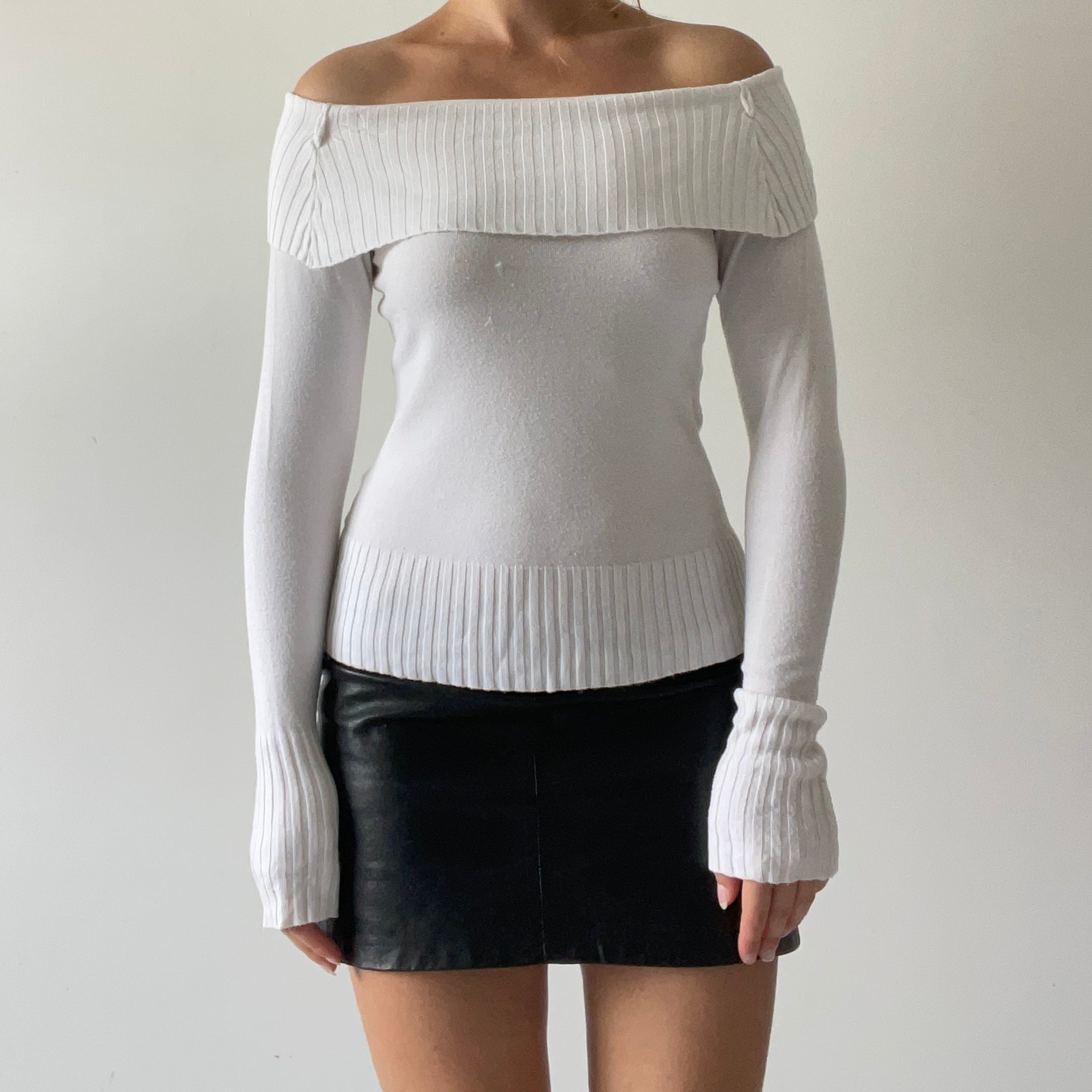 Saint Tropez Off the Shoulder Top | 8-10