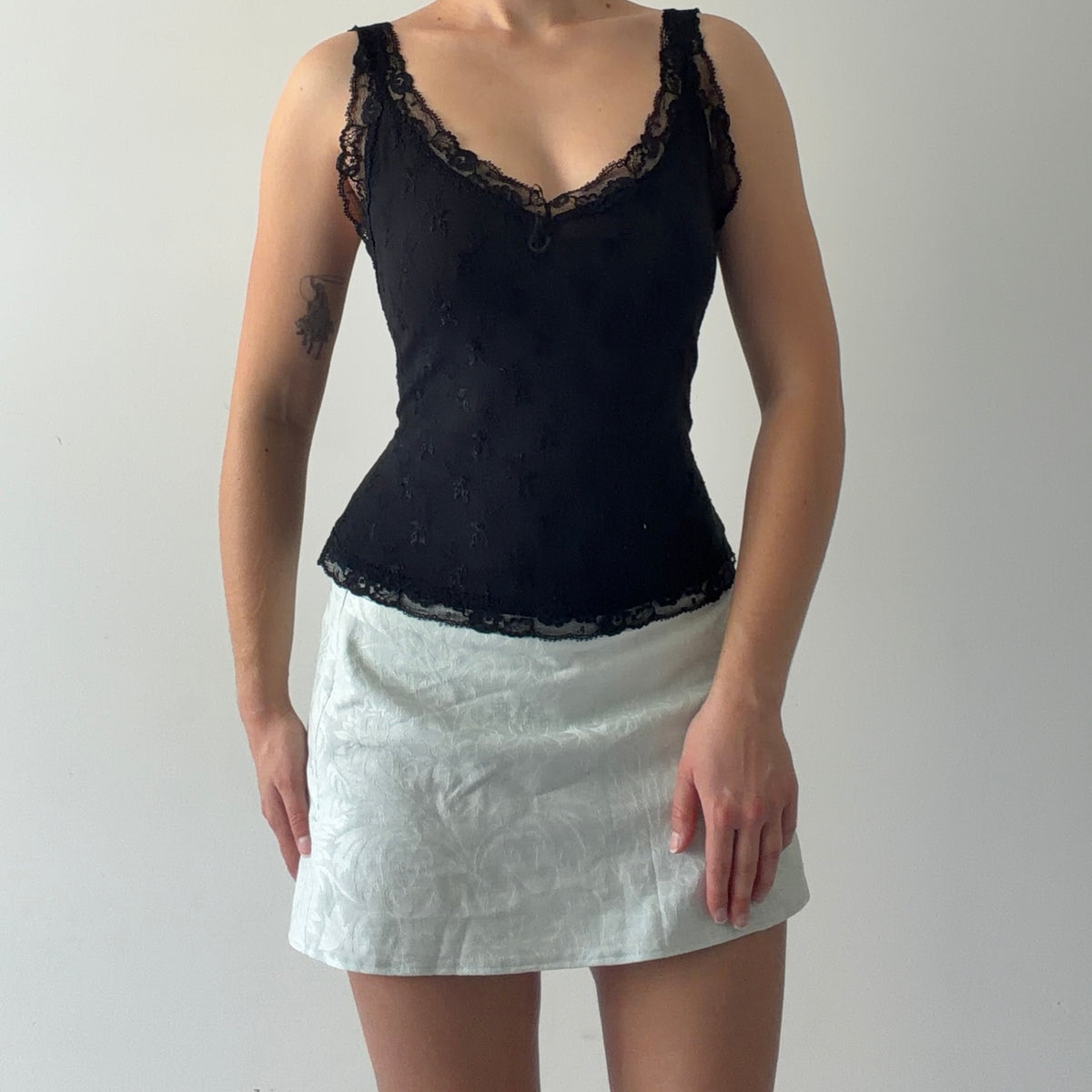 Arianne Embroidered Lace Cami | M