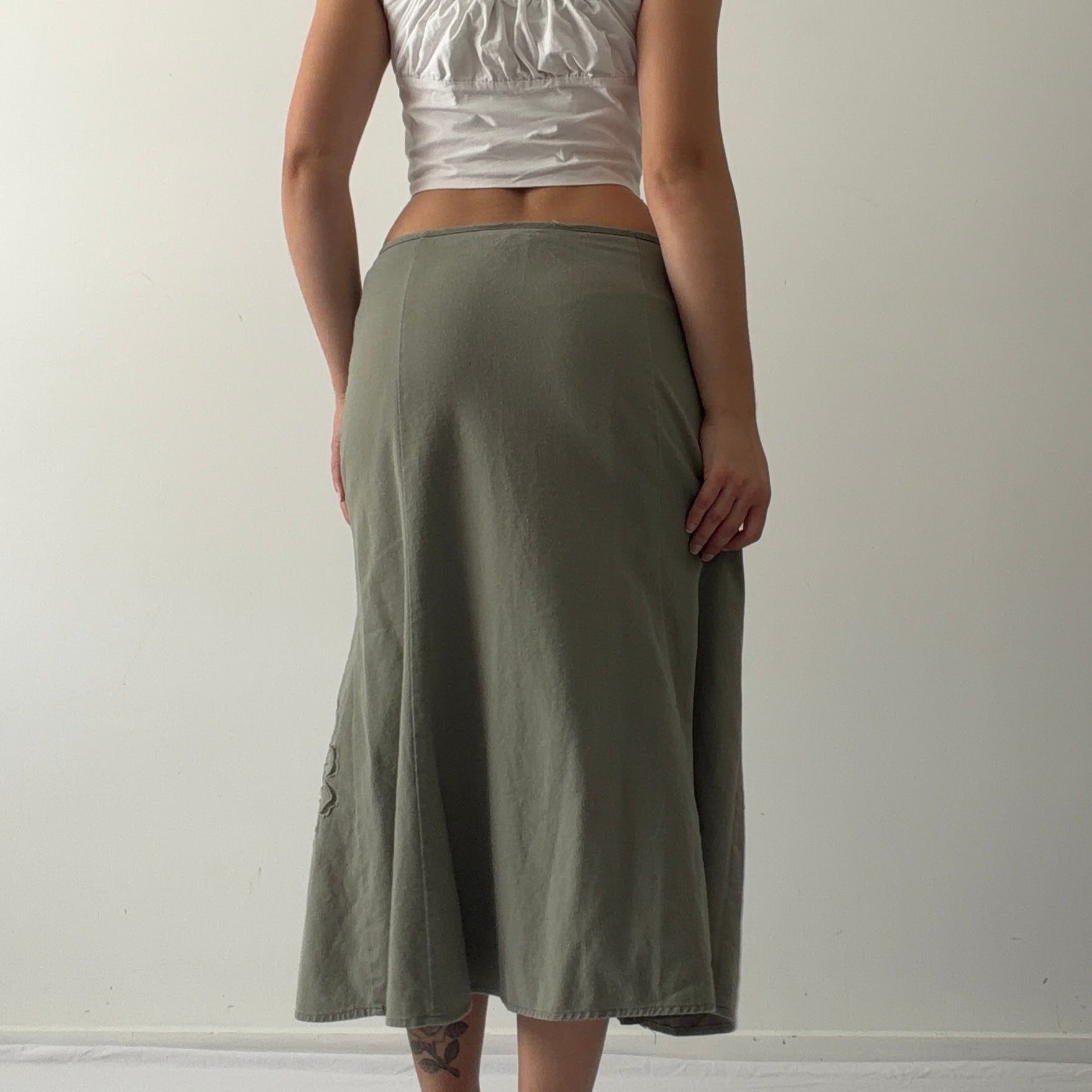 Spirit Embroidered Midi Linen Skirt | M-L