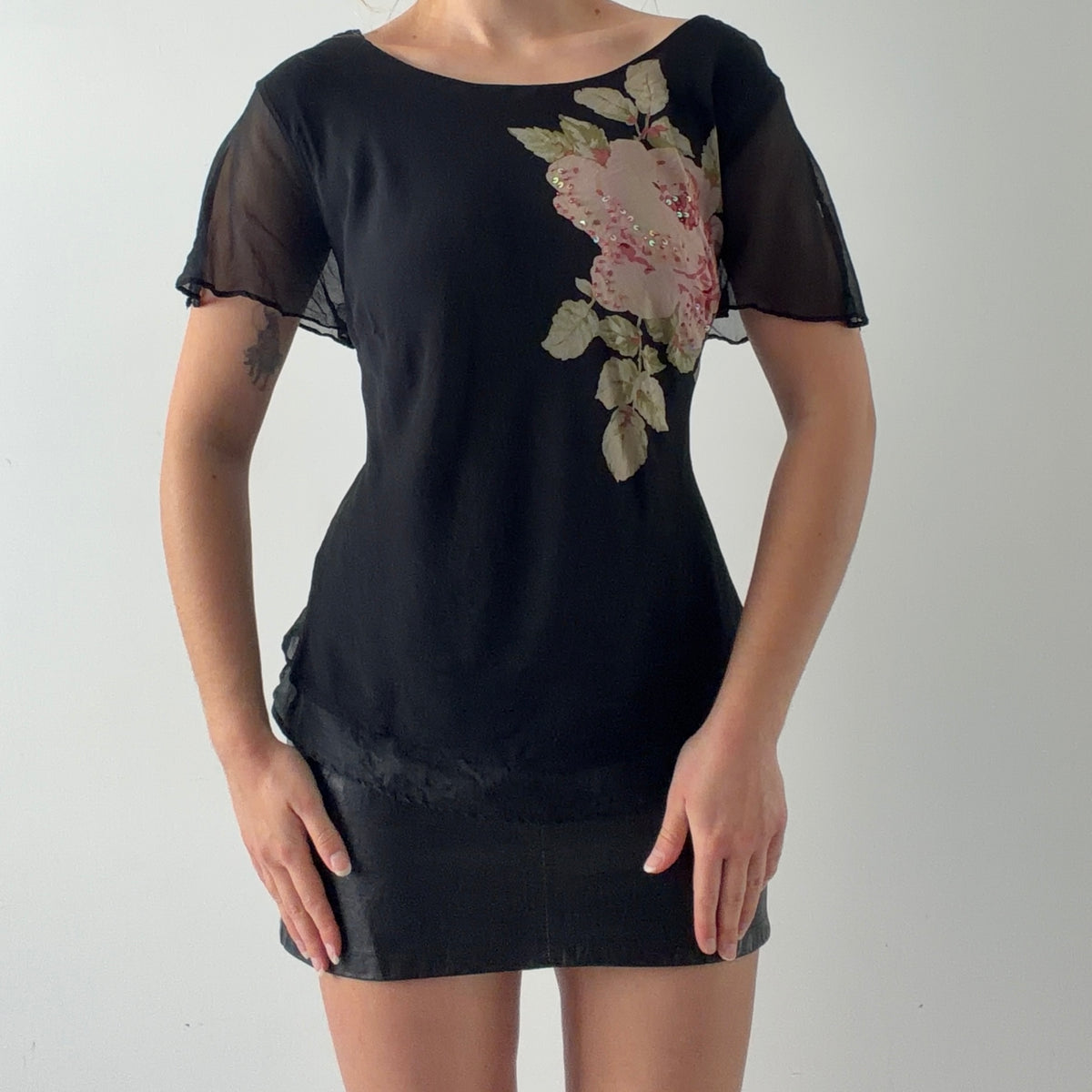 Silk Floral Boat Neckline Top | L