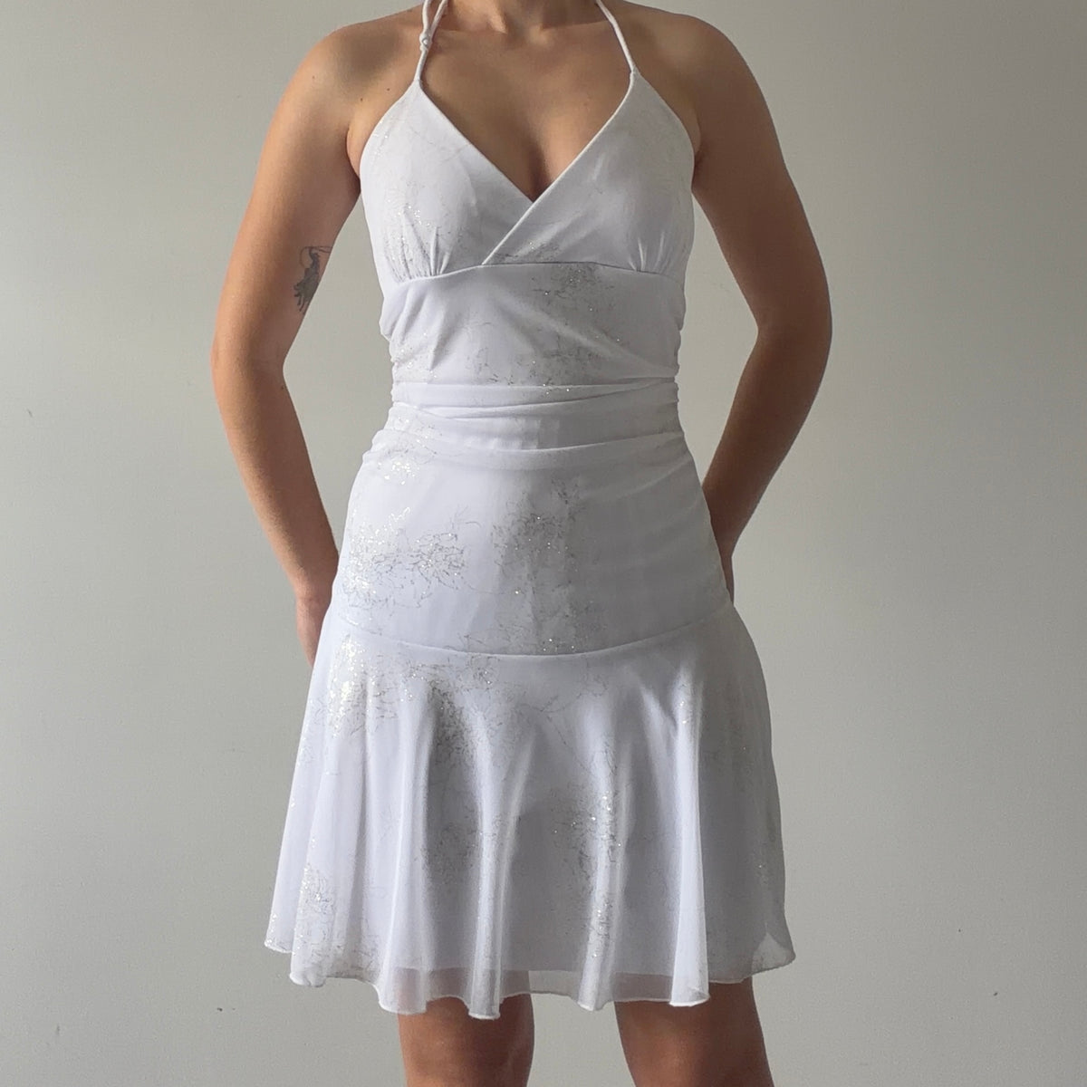 Taboo Halter Midi Dress | 10-12