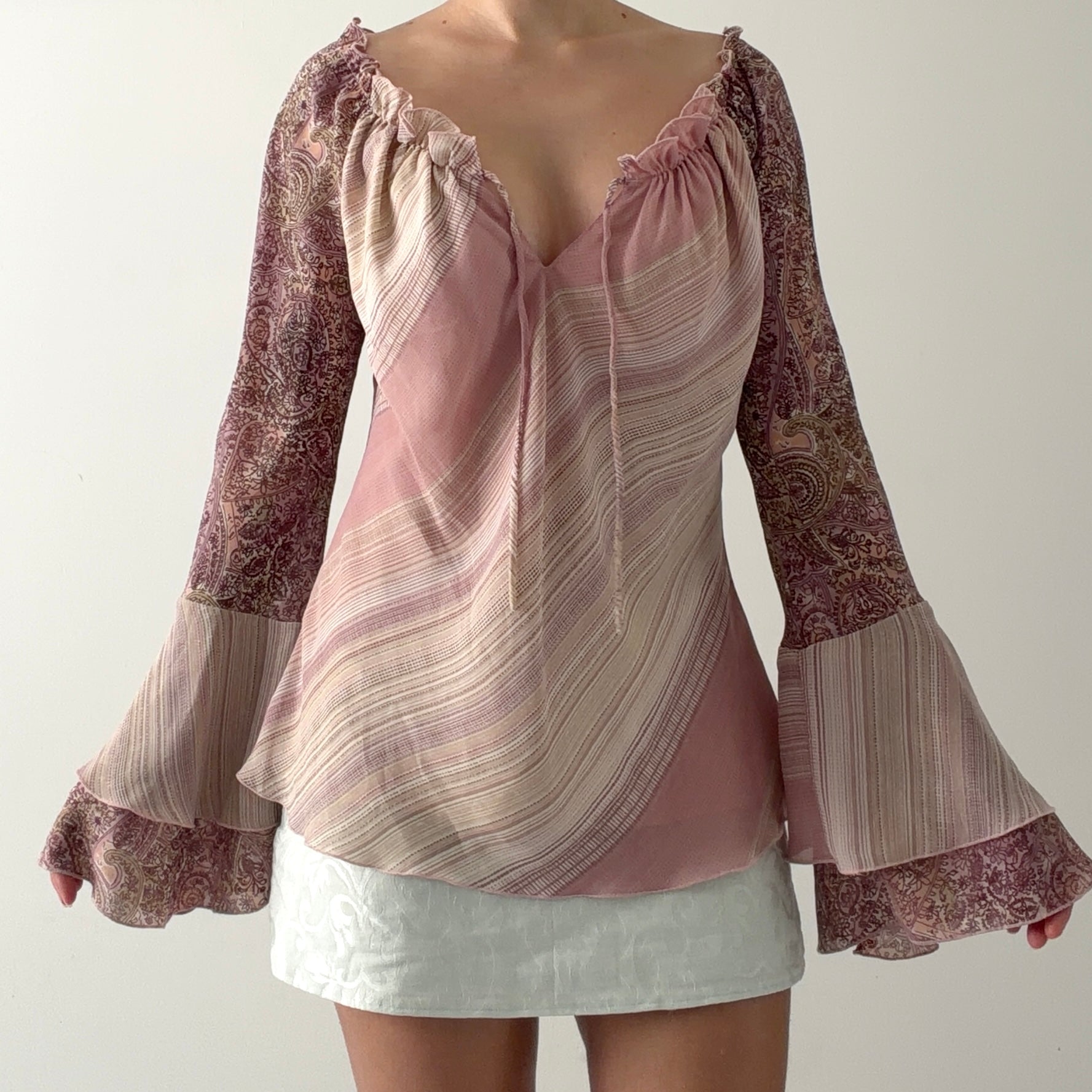 Rampage Bell Sleeve Top | L
