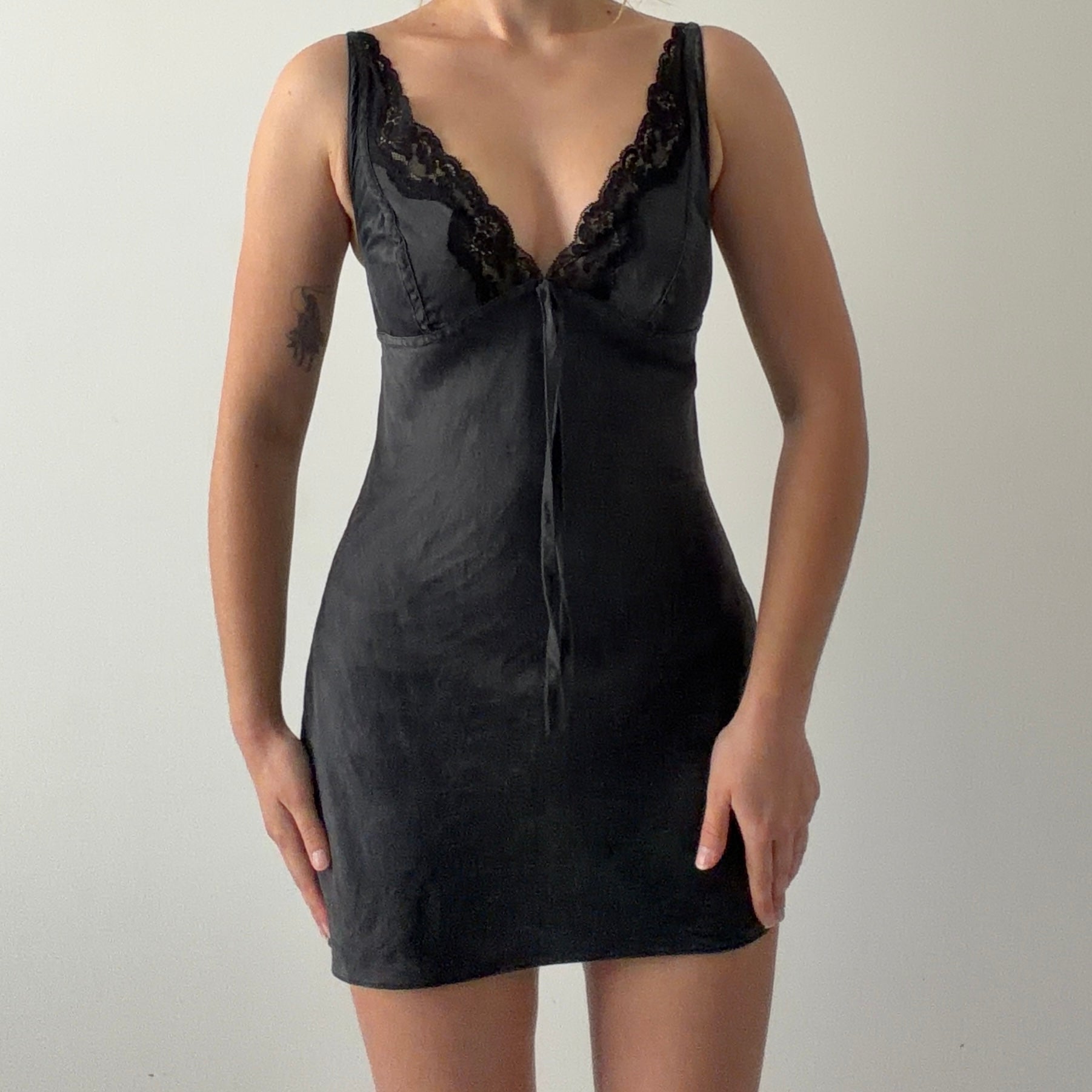 03' Victoria's Secret Silk Slip | S