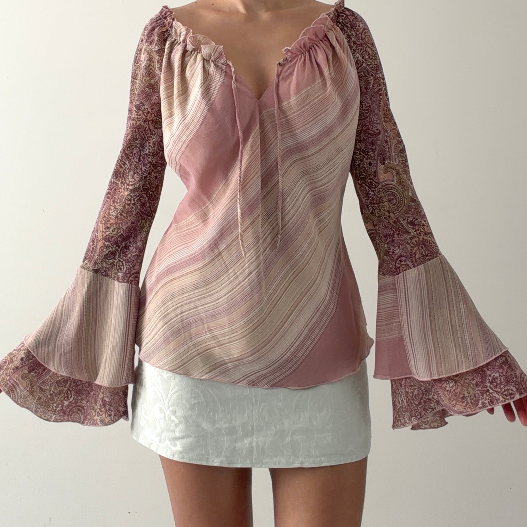 Rampage Bell Sleeve Top | L
