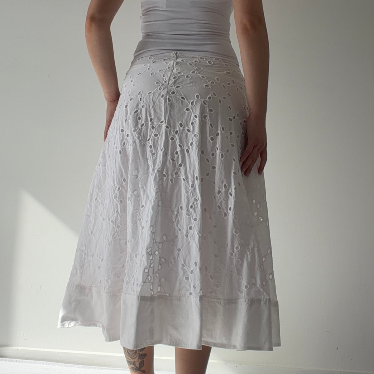 Broderie Cotton Midi Skirt | S