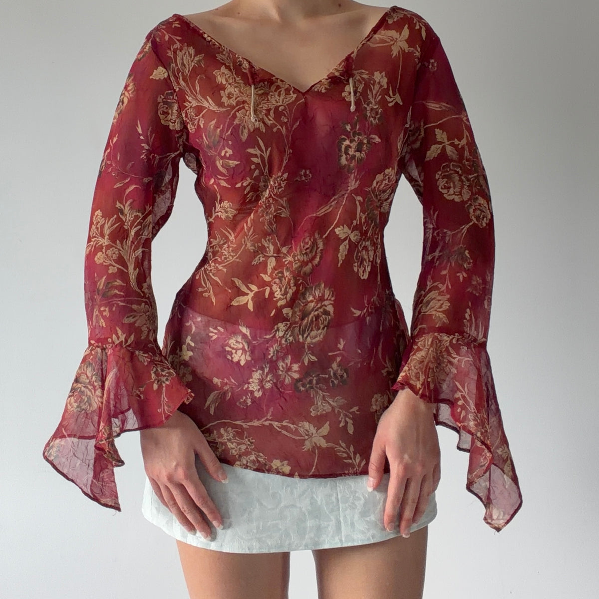Star City Bell Sleeve Ruffle Top | M