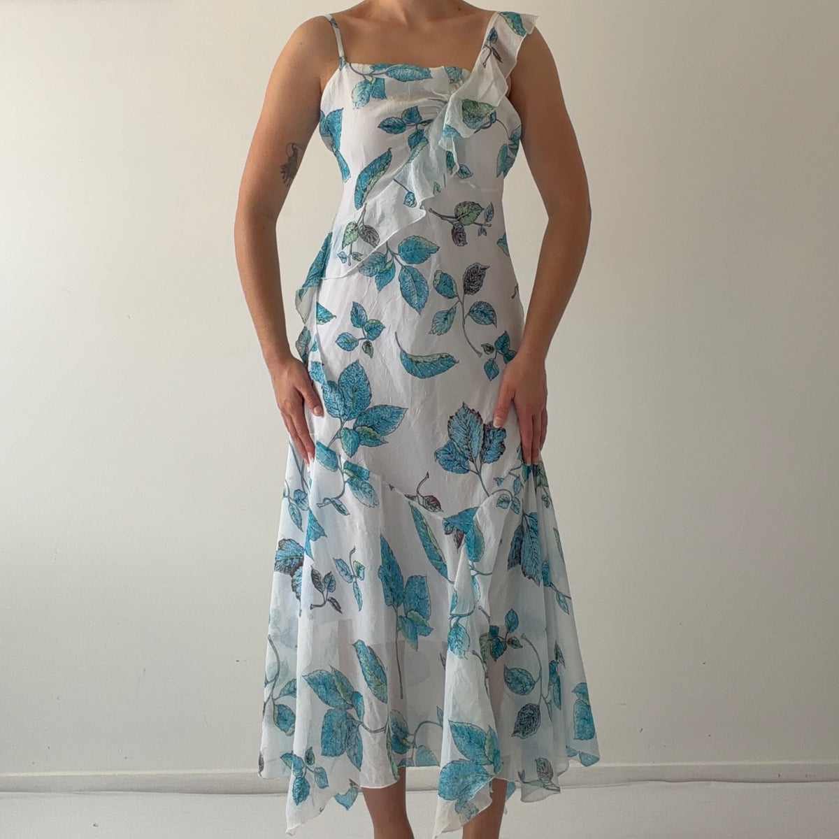 TYC Ruffle Dress | 8-10
