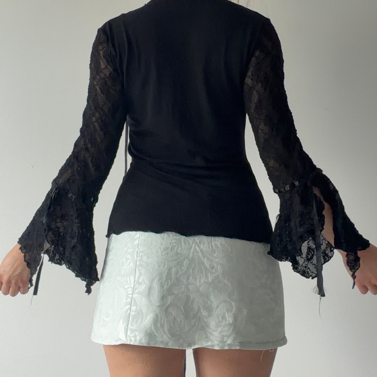 Forever 21 Bell Sleeve Top | M-L