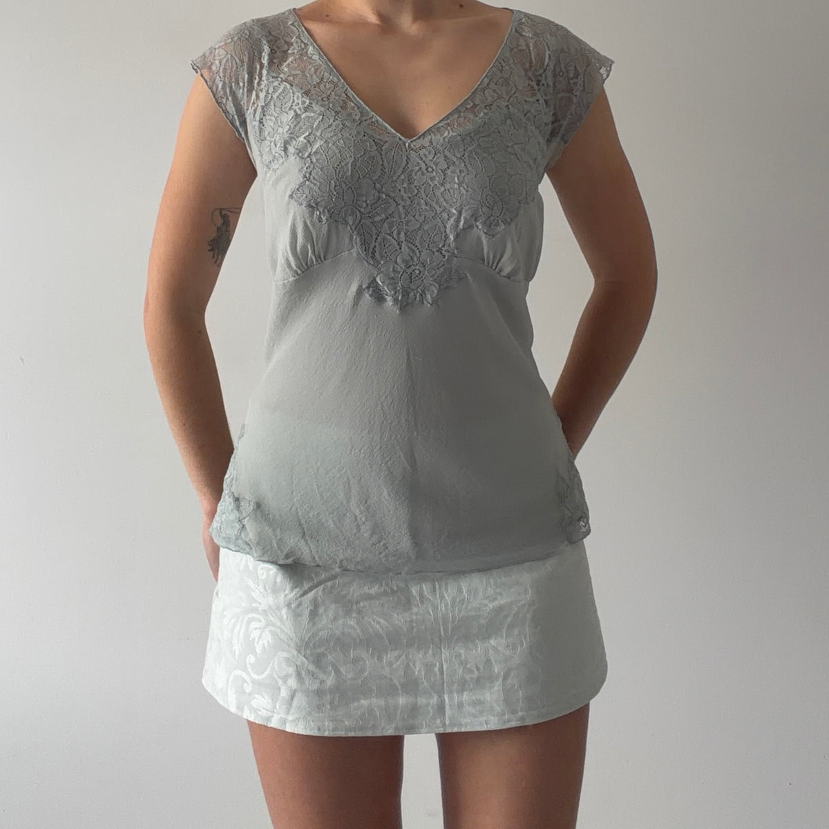 Express Silk Lace Top | L